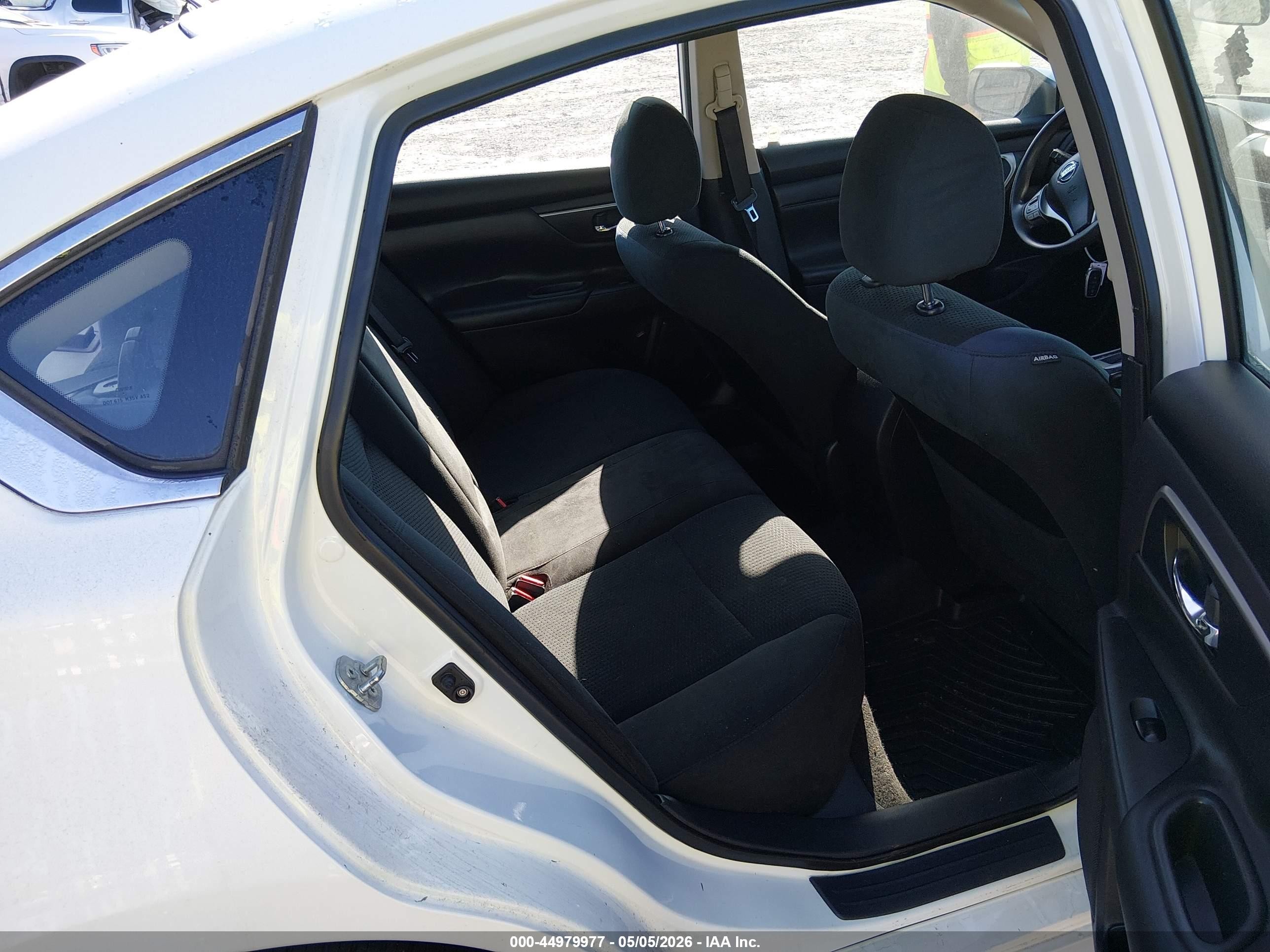 2015 Nissan Altima 2.5 White vin: 1N4AL3AP2FC591146