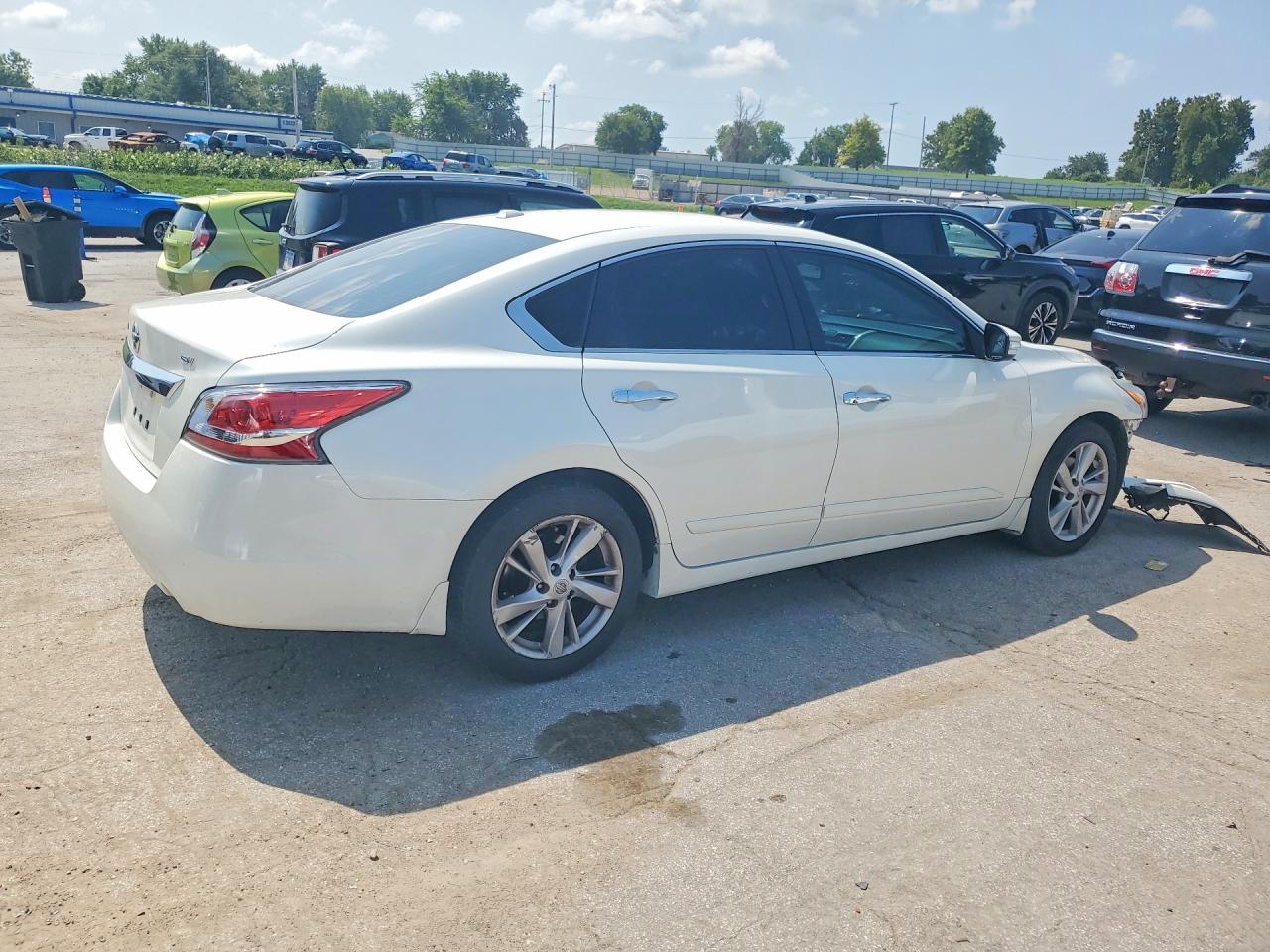 2015 Nissan Altima 2.5 Sv White vin: 1N4AL3AP2FC594192