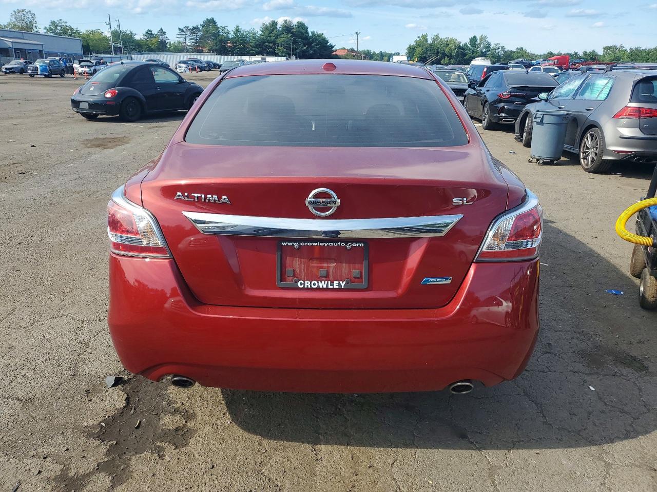 2015 Nissan Altima 2.5 S Red vin: 1N4AL3AP2FN310810