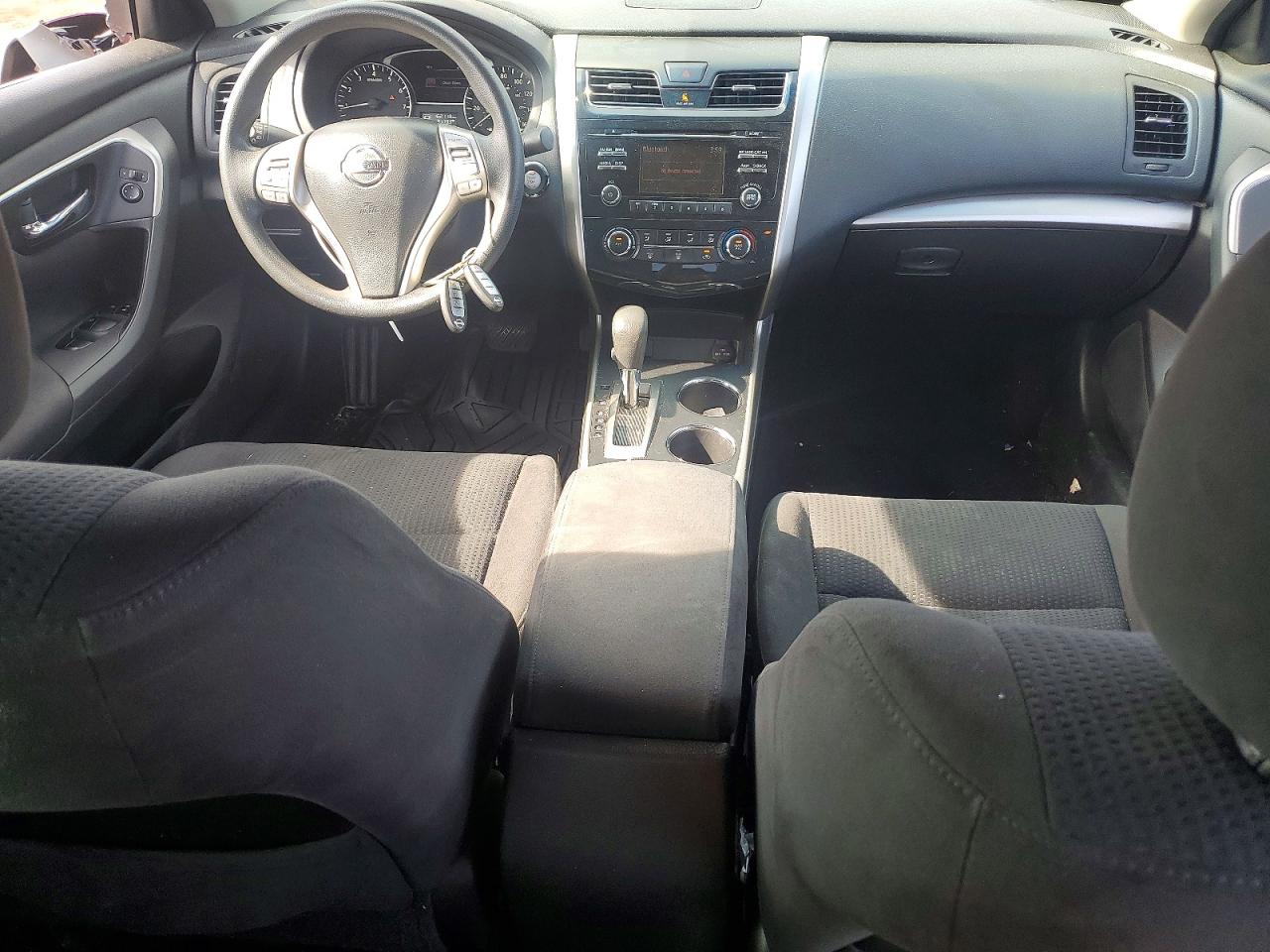2015 Nissan Altima 2.5 S Red vin: 1N4AL3AP2FN310810