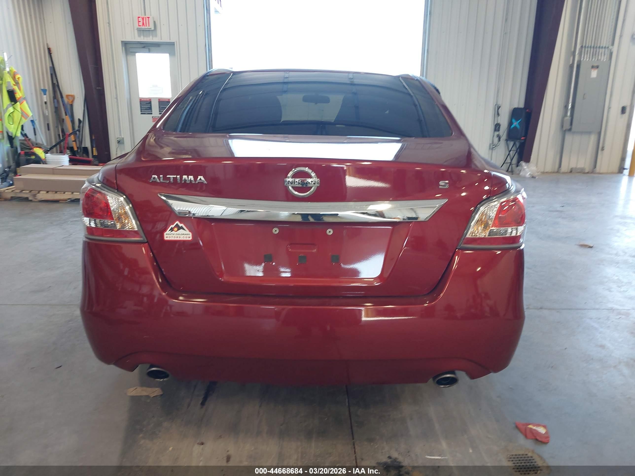 2015 Nissan Altima 2.5 S Red vin: 1N4AL3AP2FN313741