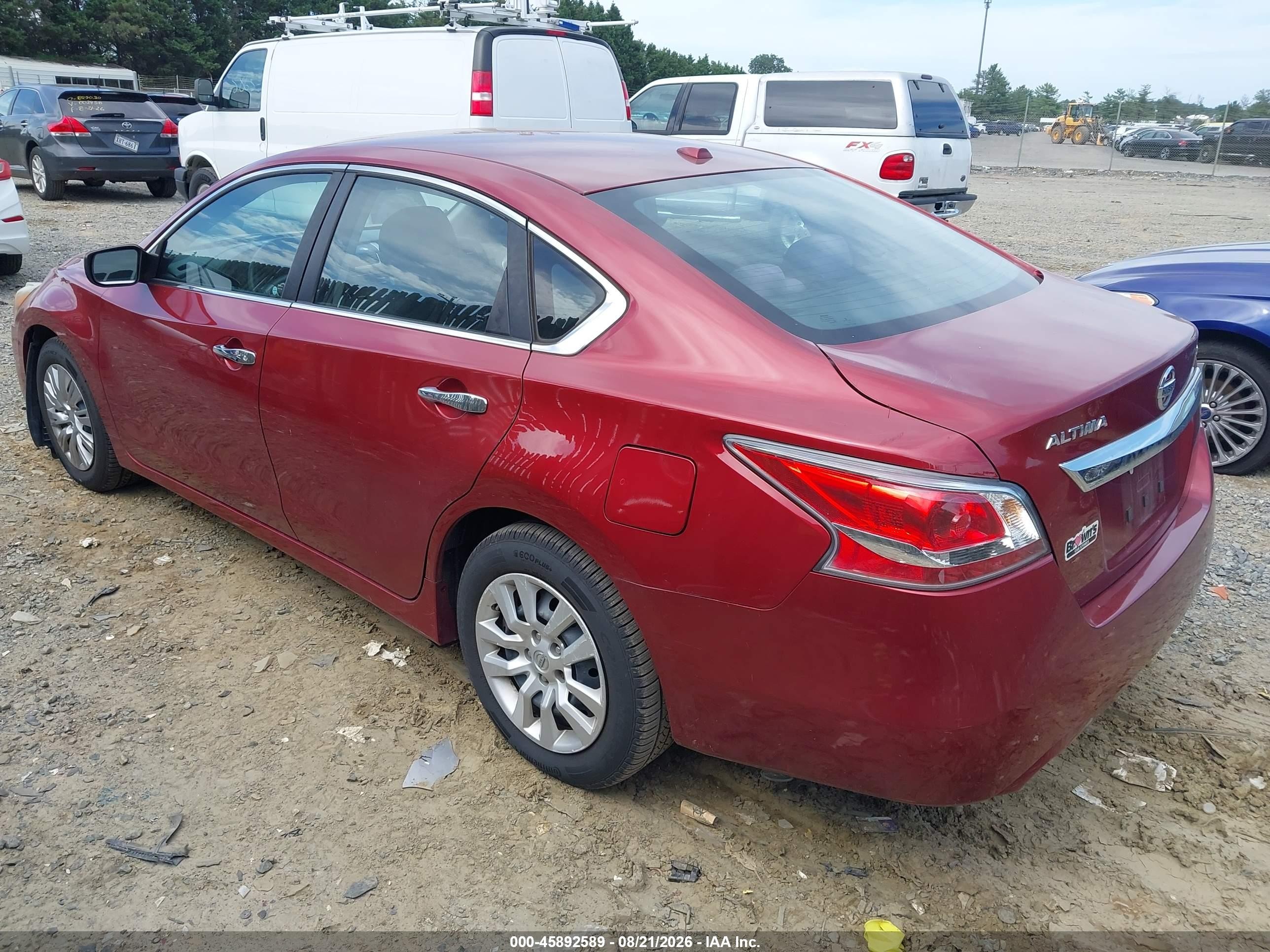 2015 Nissan Altima 2.5 S Red vin: 1N4AL3AP2FN326666