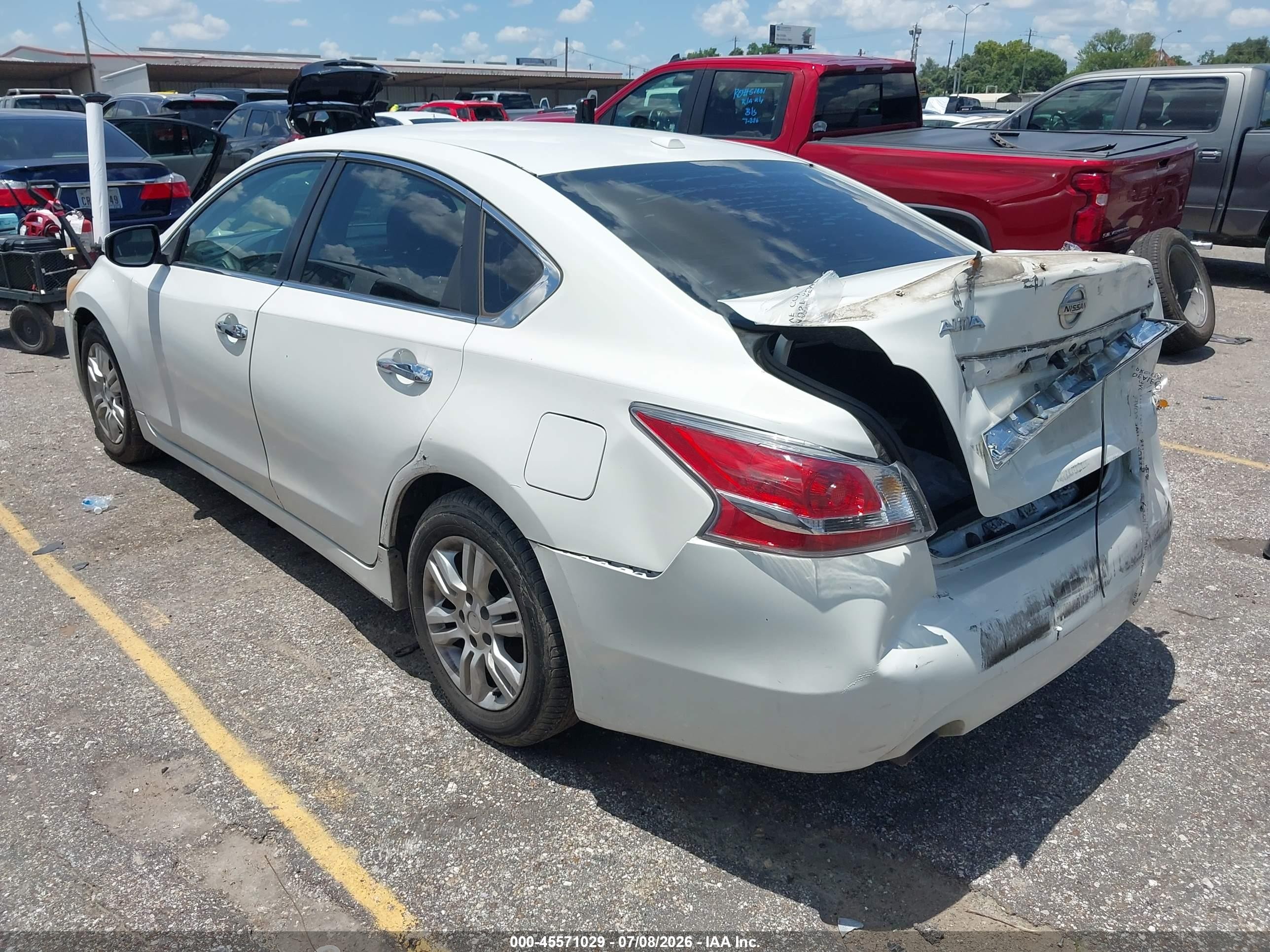 2015 Nissan Altima 2.5/2.5 S/2.5 Sl/2.5 Sv White vin: 1N4AL3AP2FN334279