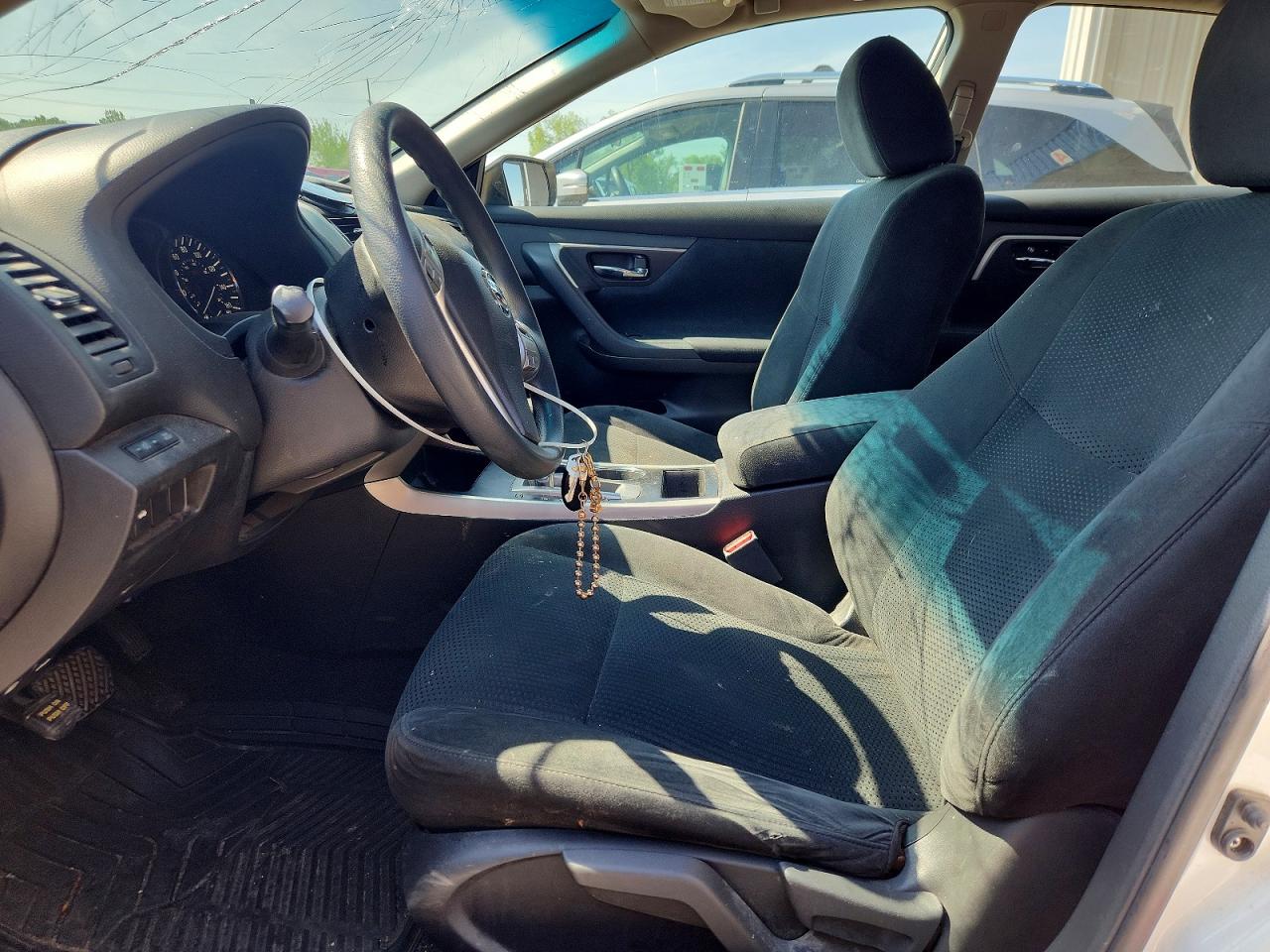 2015 Nissan Altima 2.5 S White vin: 1N4AL3AP2FN334413