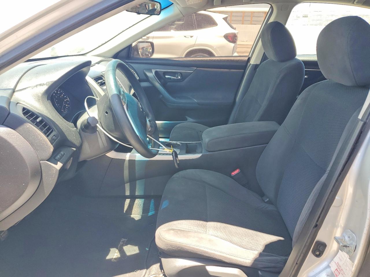 2015 Nissan Altima 2.5 S Silver vin: 1N4AL3AP2FN334914