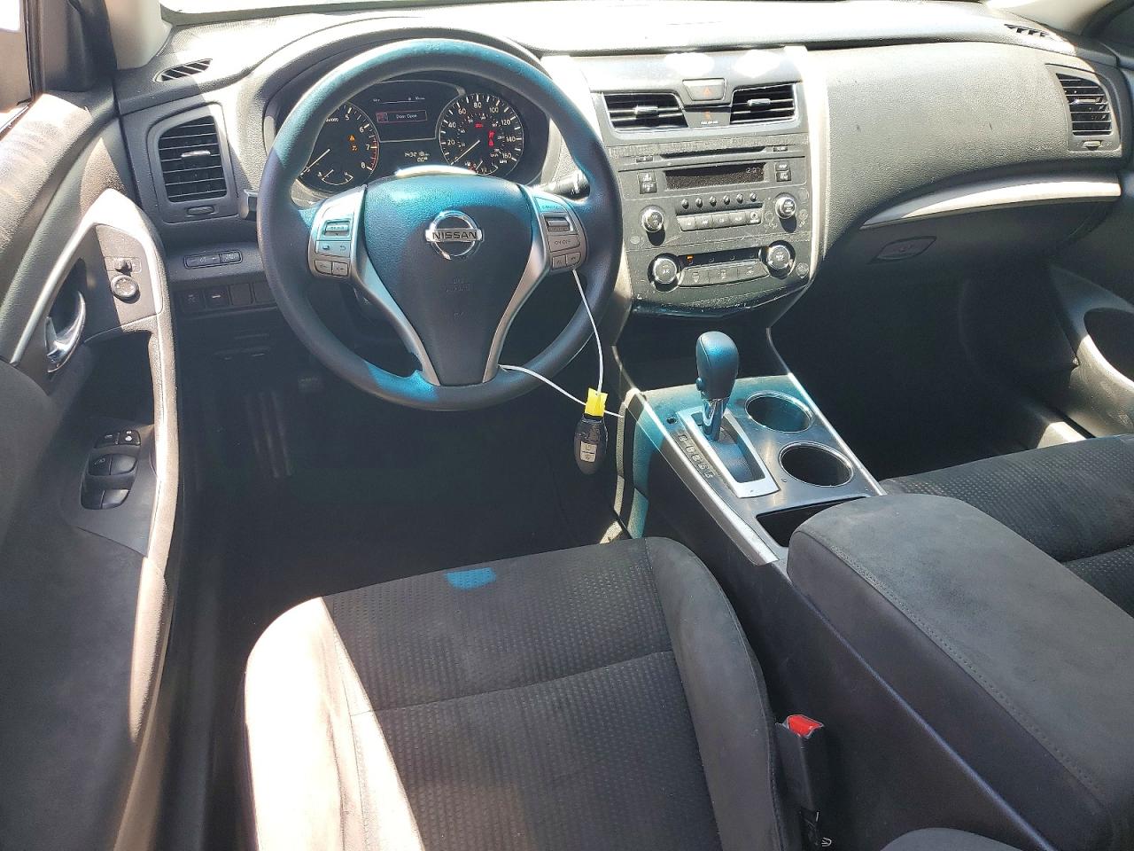 2015 Nissan Altima 2.5 S Silver vin: 1N4AL3AP2FN334914