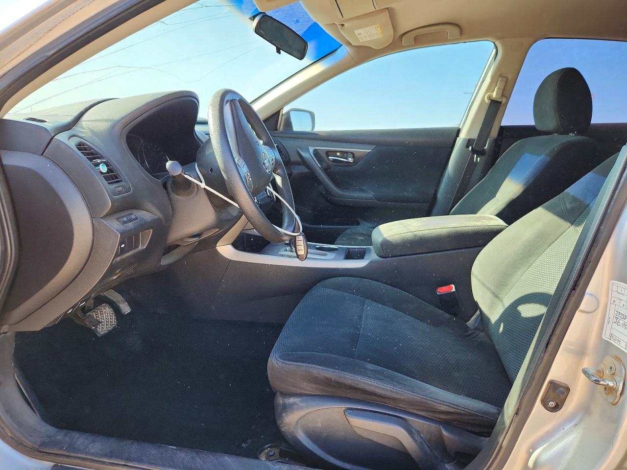 2015 Nissan Altima 2.5 S Серебряный vin: 1N4AL3AP2FN339708