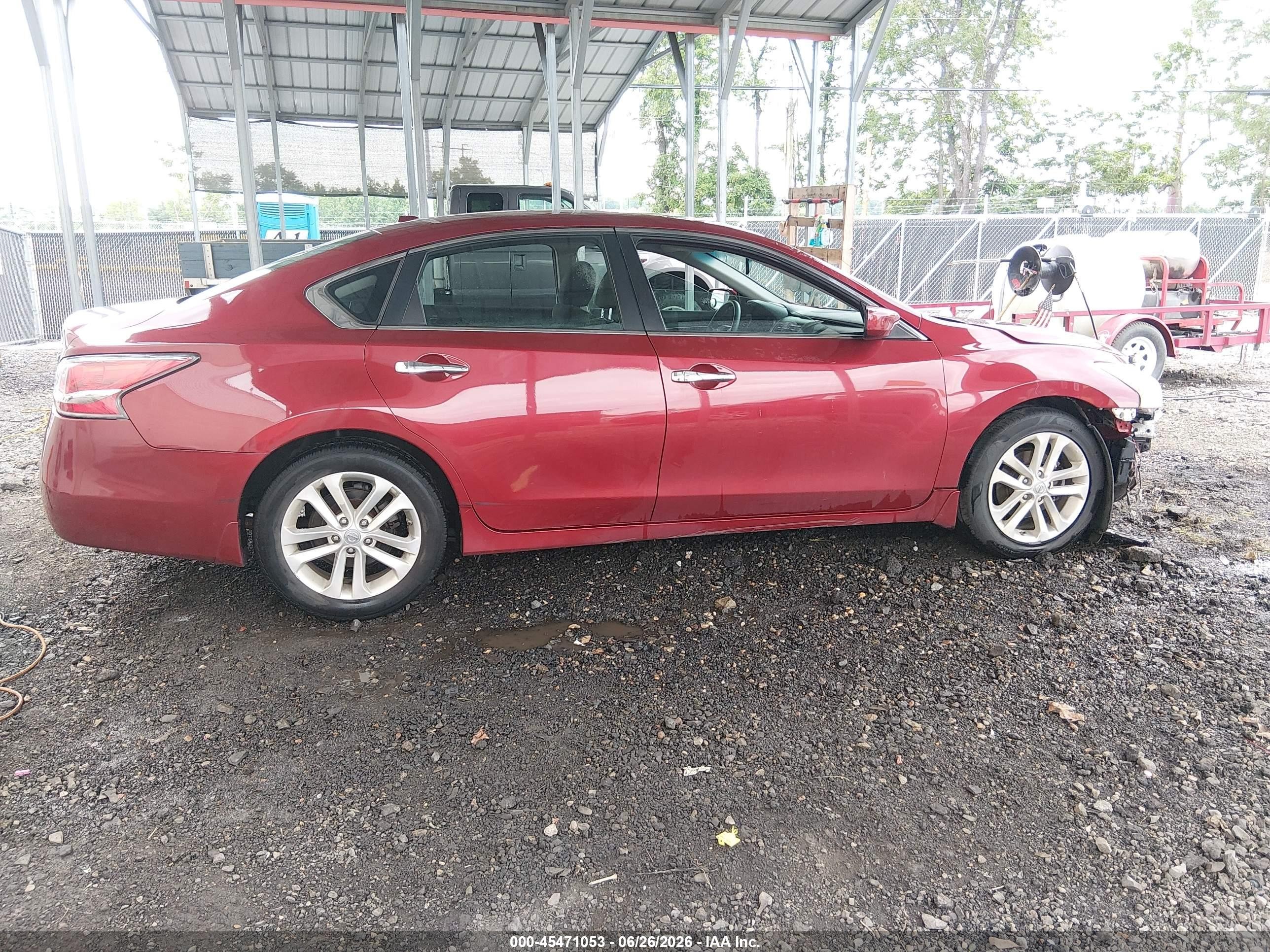 2015 Nissan Altima 2.5 S Red vin: 1N4AL3AP2FN340633