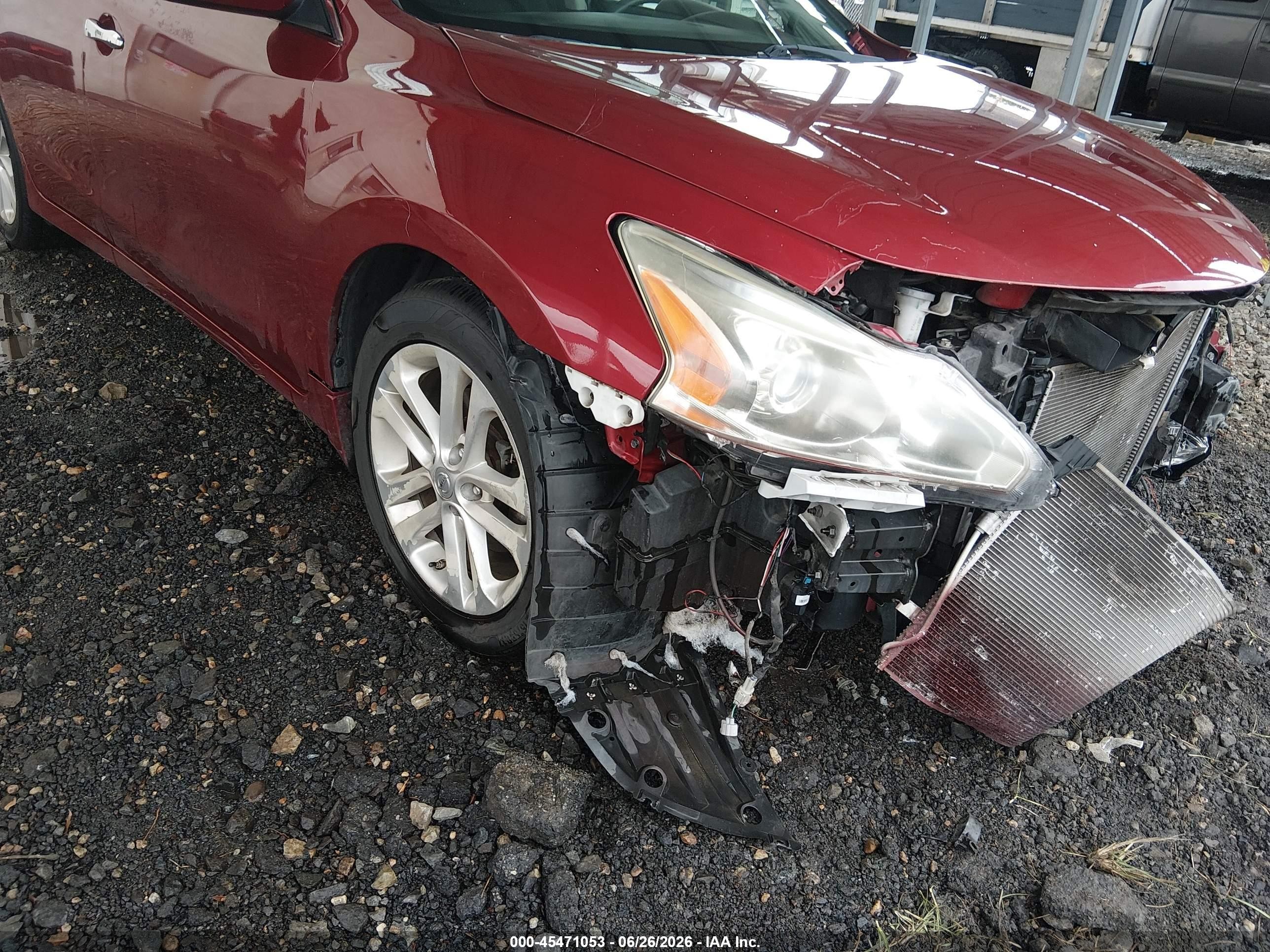 2015 Nissan Altima 2.5 S Red vin: 1N4AL3AP2FN340633