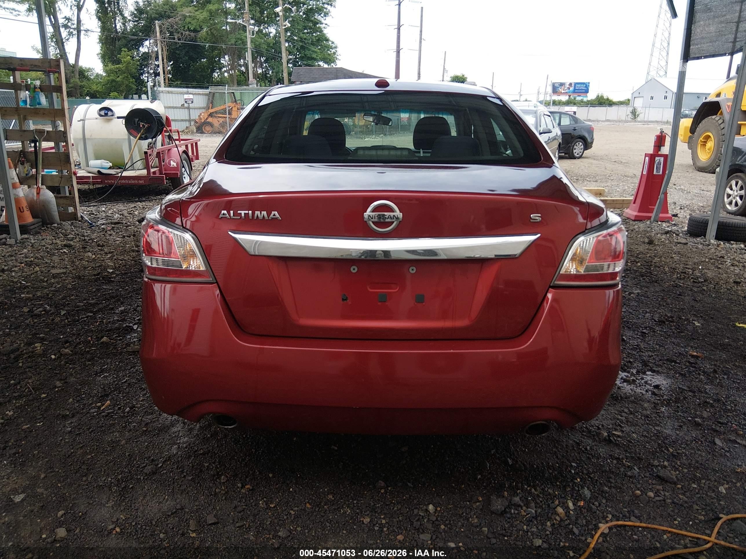 2015 Nissan Altima 2.5 S Red vin: 1N4AL3AP2FN340633