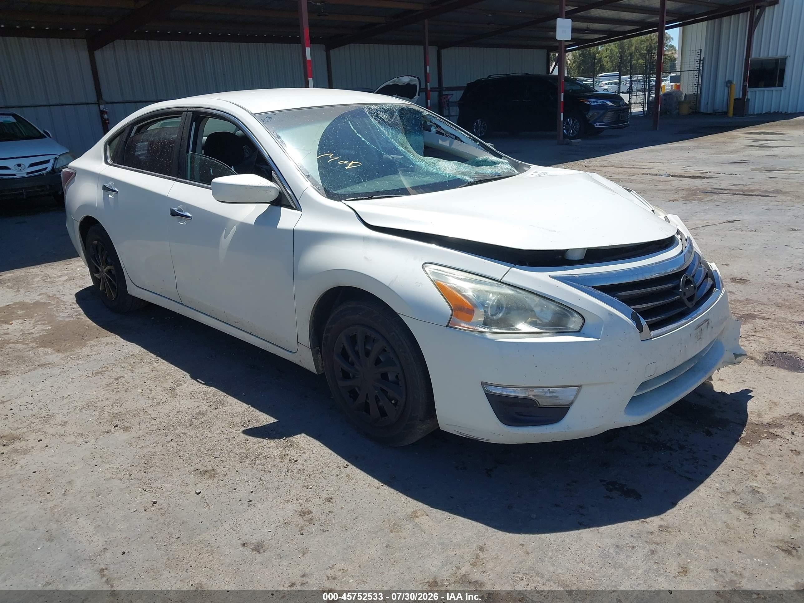 2015 Nissan Altima 2.5 S White vin: 1N4AL3AP2FN347534