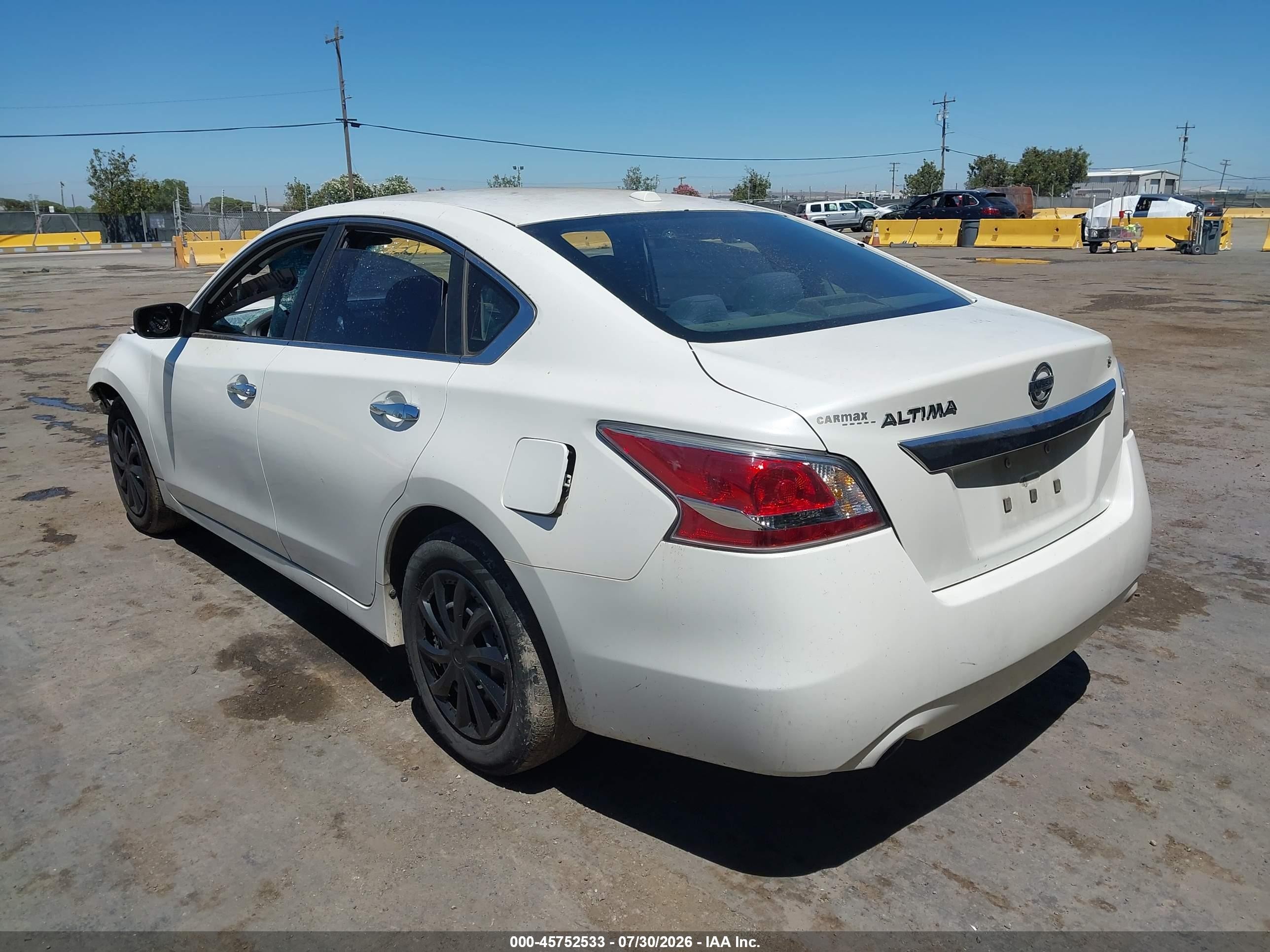 2015 Nissan Altima 2.5 S White vin: 1N4AL3AP2FN347534