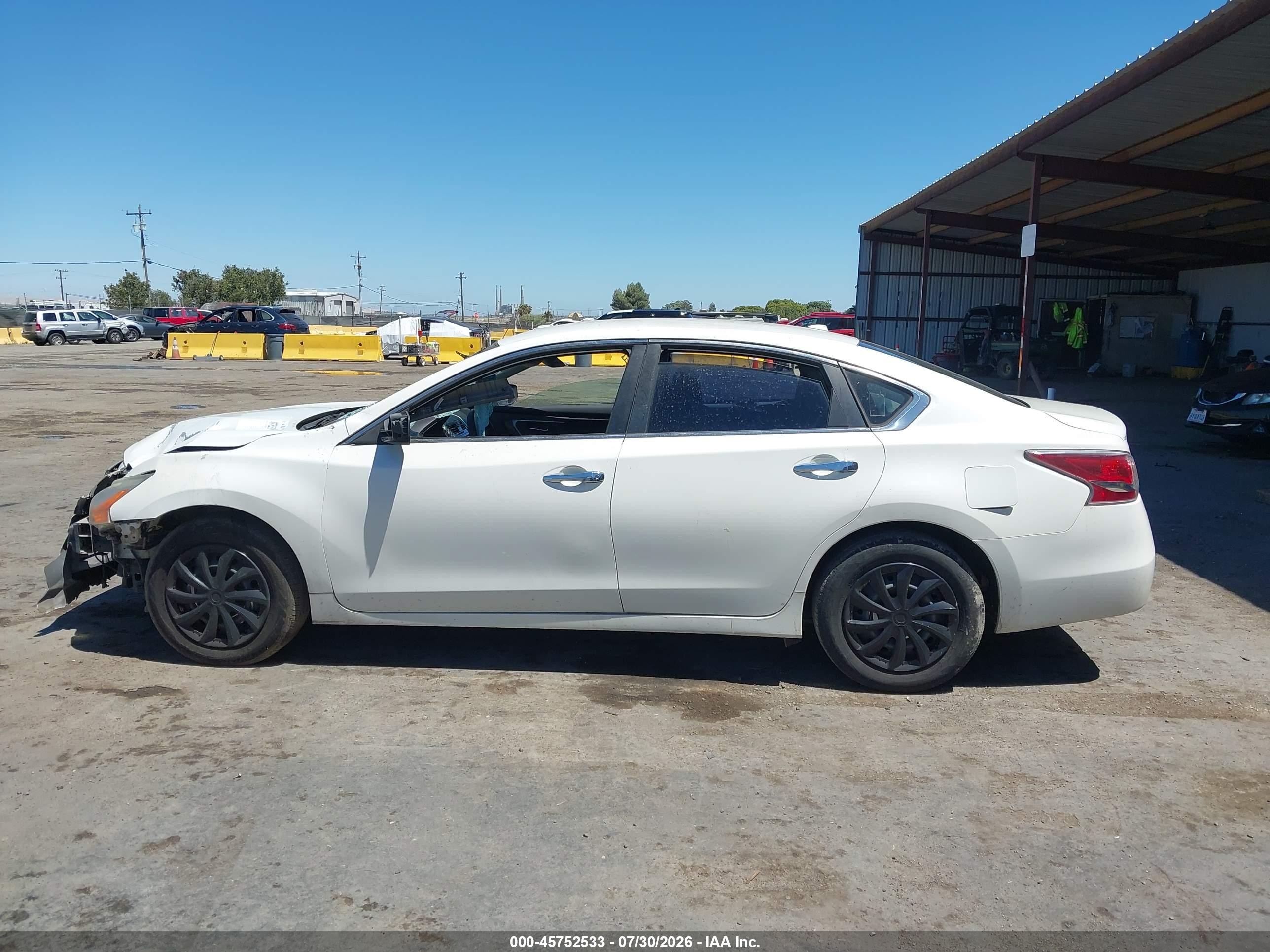 2015 Nissan Altima 2.5 S White vin: 1N4AL3AP2FN347534