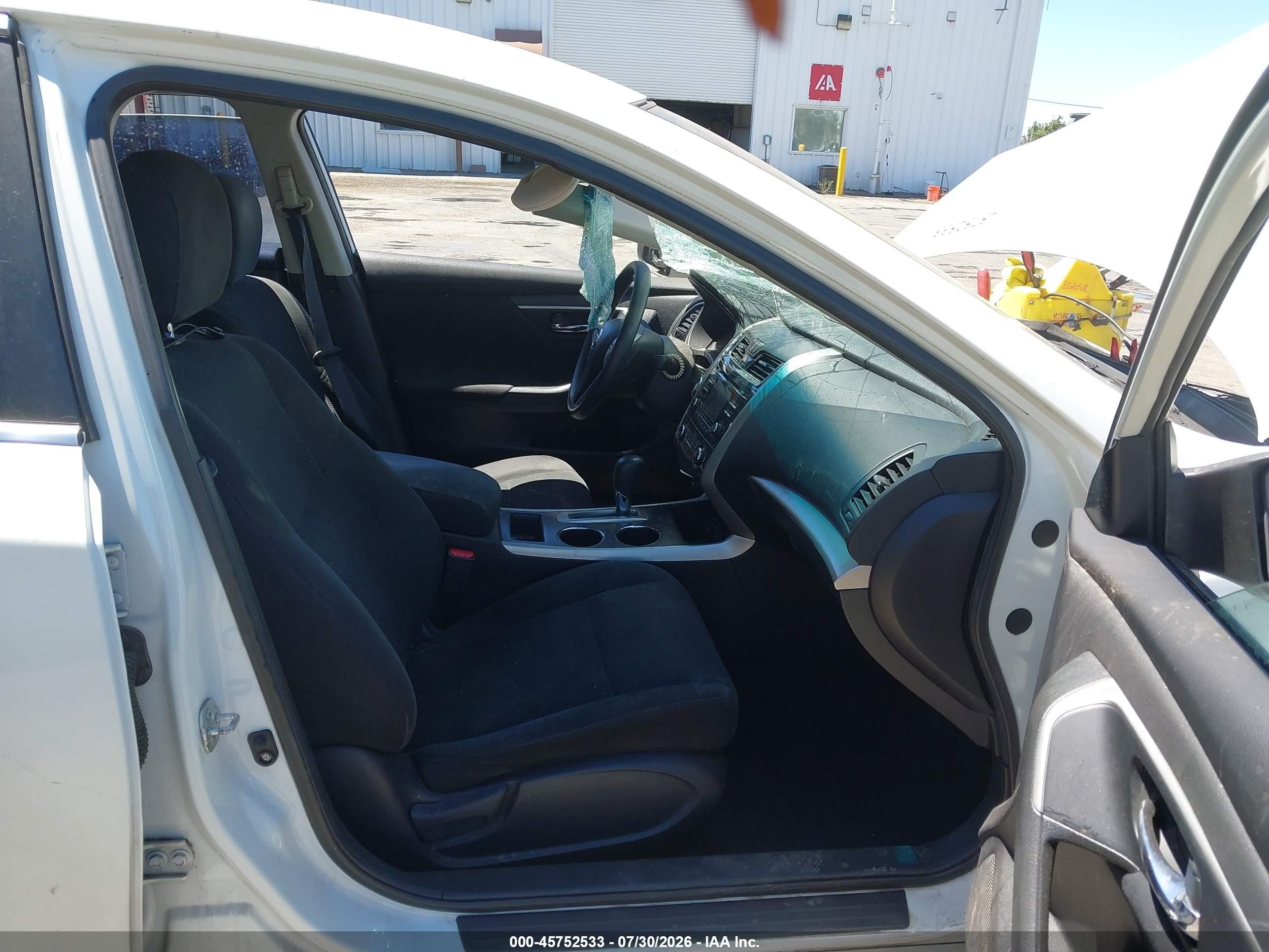 2015 Nissan Altima 2.5 S White vin: 1N4AL3AP2FN347534