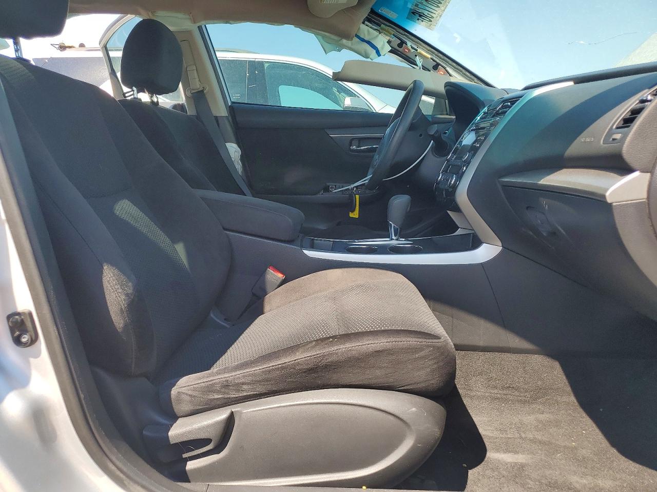 2015 Nissan Altima 2.5 S Silver vin: 1N4AL3AP2FN349896