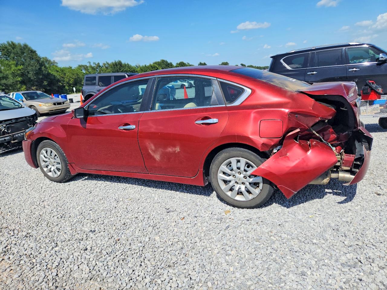 2015 Nissan Altima 2.5 S Burgundy vin: 1N4AL3AP2FN350904