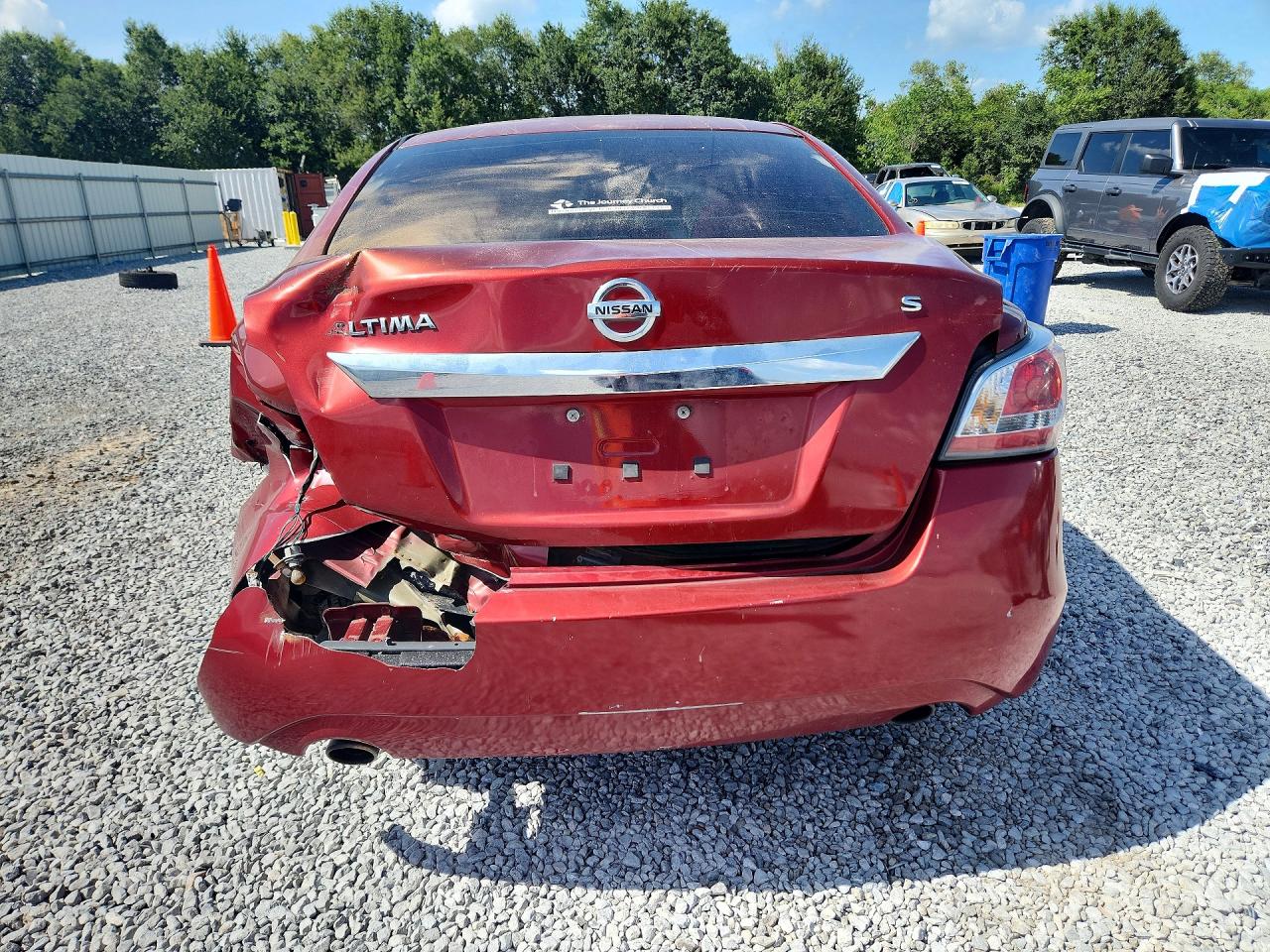 2015 Nissan Altima 2.5 S Burgundy vin: 1N4AL3AP2FN350904