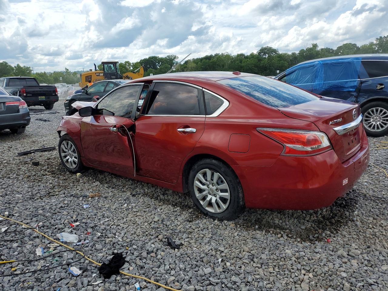 2015 Nissan Altima 2.5 S Red vin: 1N4AL3AP2FN355987