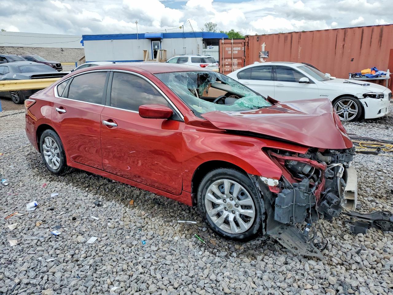 2015 Nissan Altima 2.5 S Red vin: 1N4AL3AP2FN355987