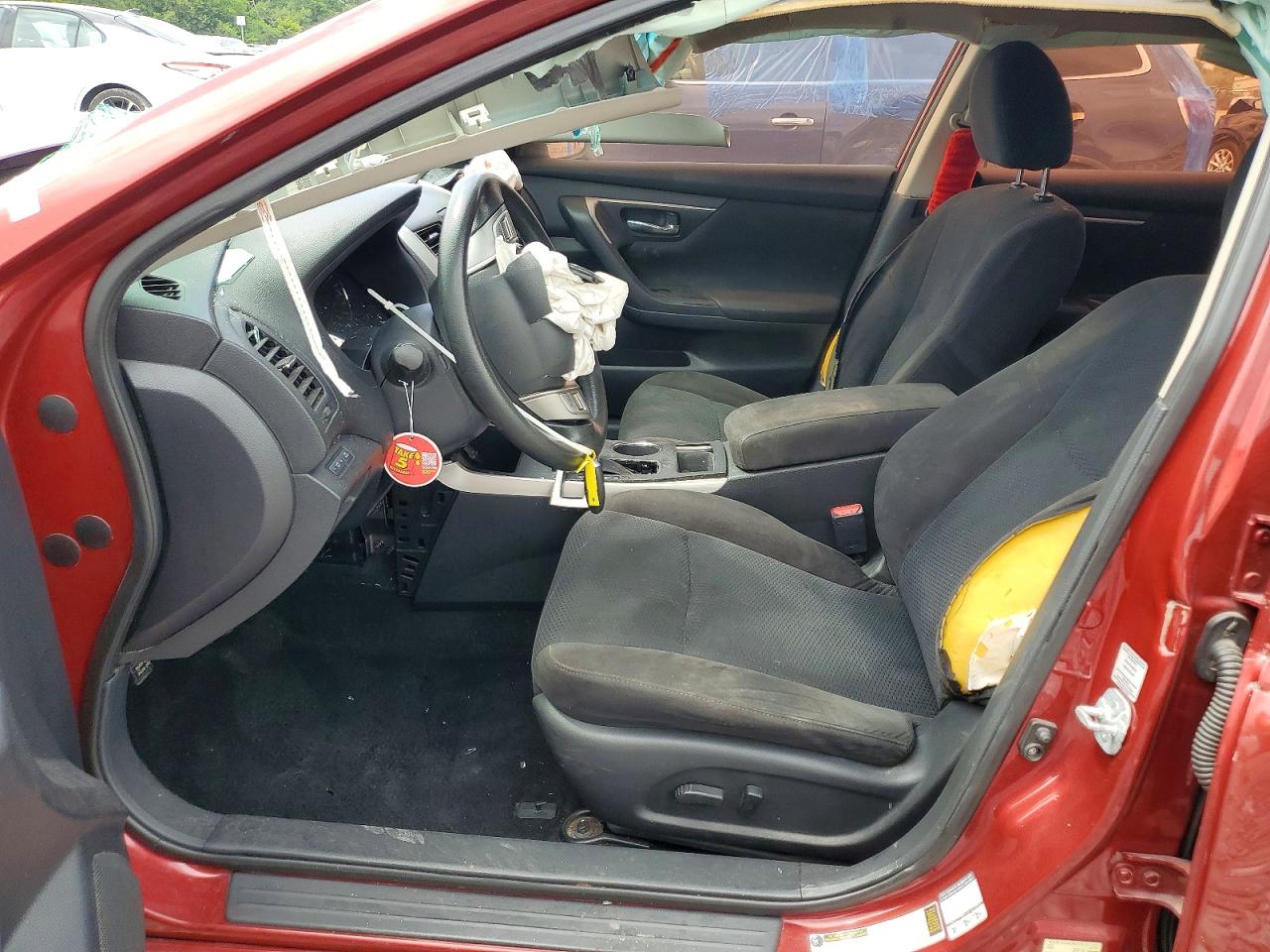 2015 Nissan Altima 2.5 S Red vin: 1N4AL3AP2FN355987