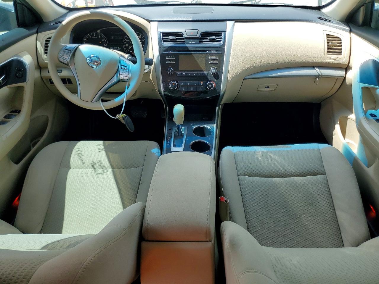 2015 Nissan Altima 2.5 S Beige vin: 1N4AL3AP2FN368805