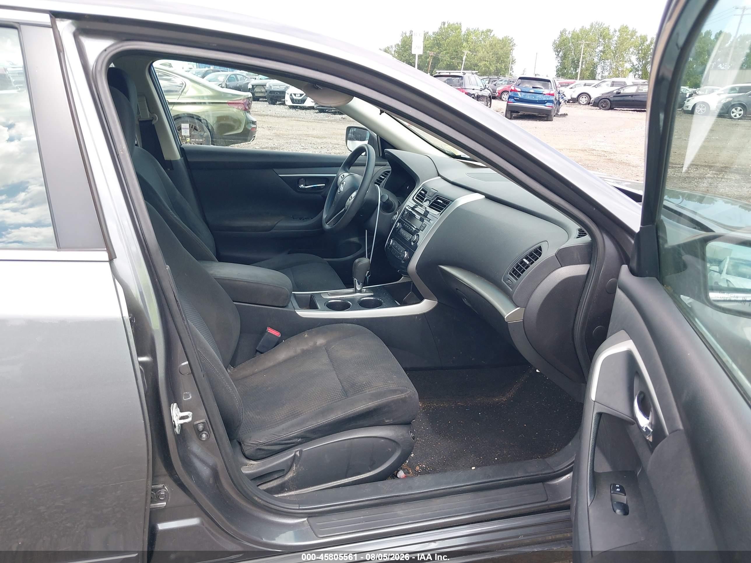 2015 Nissan Altima 2.5 S Серый vin: 1N4AL3AP2FN373096