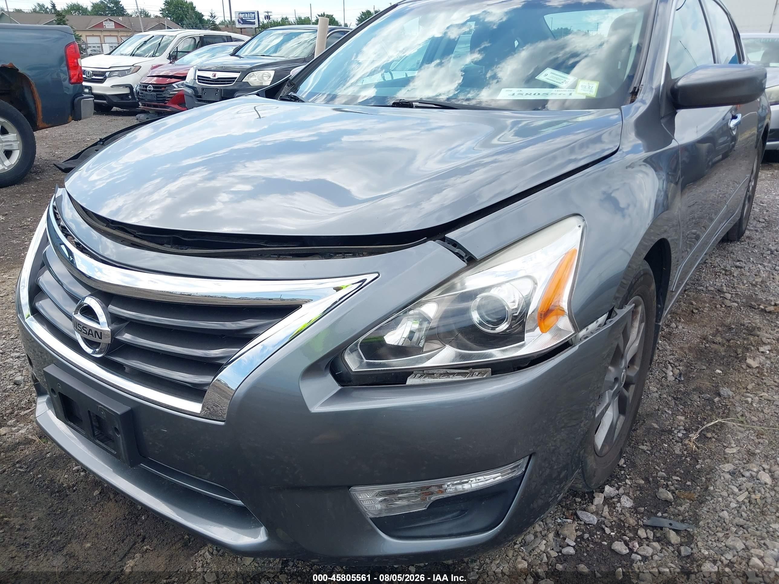 2015 Nissan Altima 2.5 S Серый vin: 1N4AL3AP2FN373096