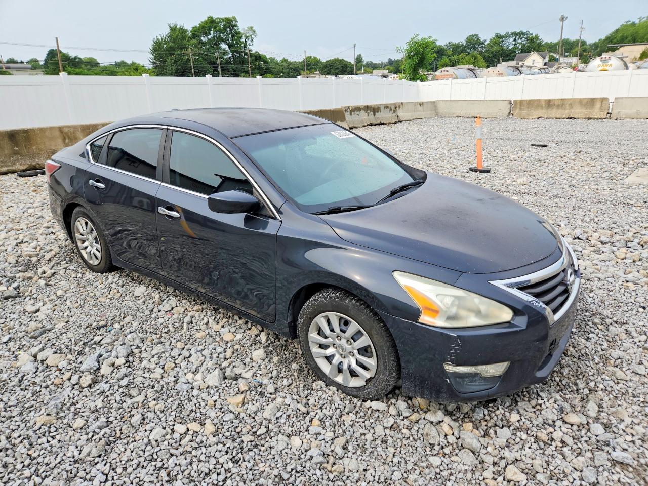 2015 Nissan Altima 2.5 S Серый vin: 1N4AL3AP2FN374944