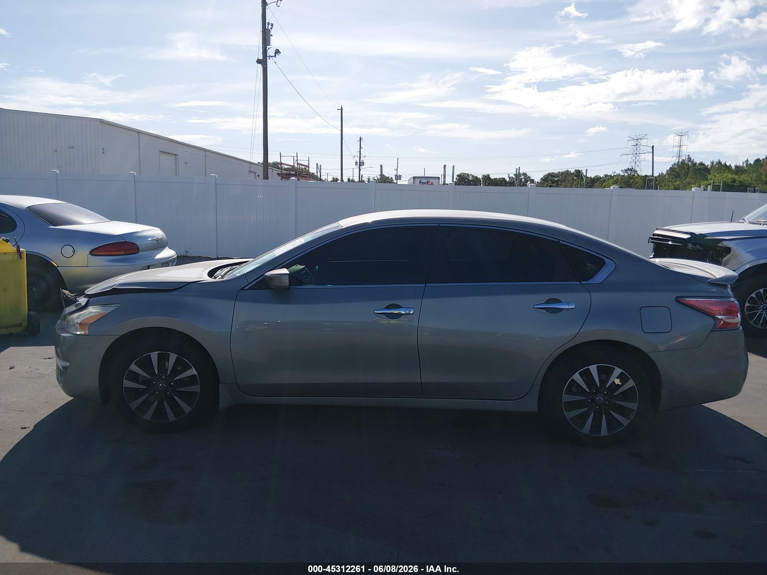 2015 Nissan Altima 2.5 S Золотой vin: 1N4AL3AP2FN397060