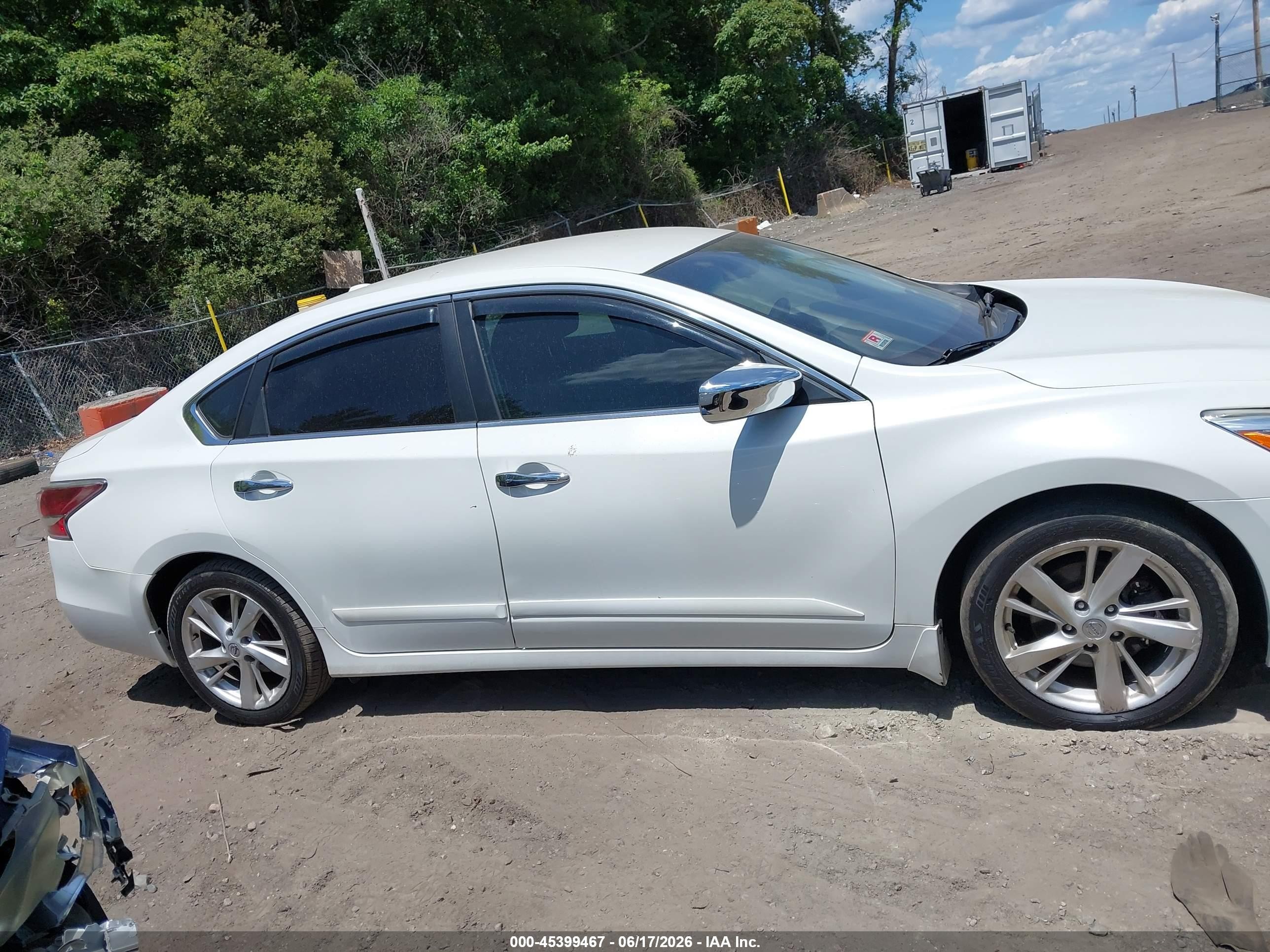 2015 Nissan Altima 2.5 S White vin: 1N4AL3AP2FN400801