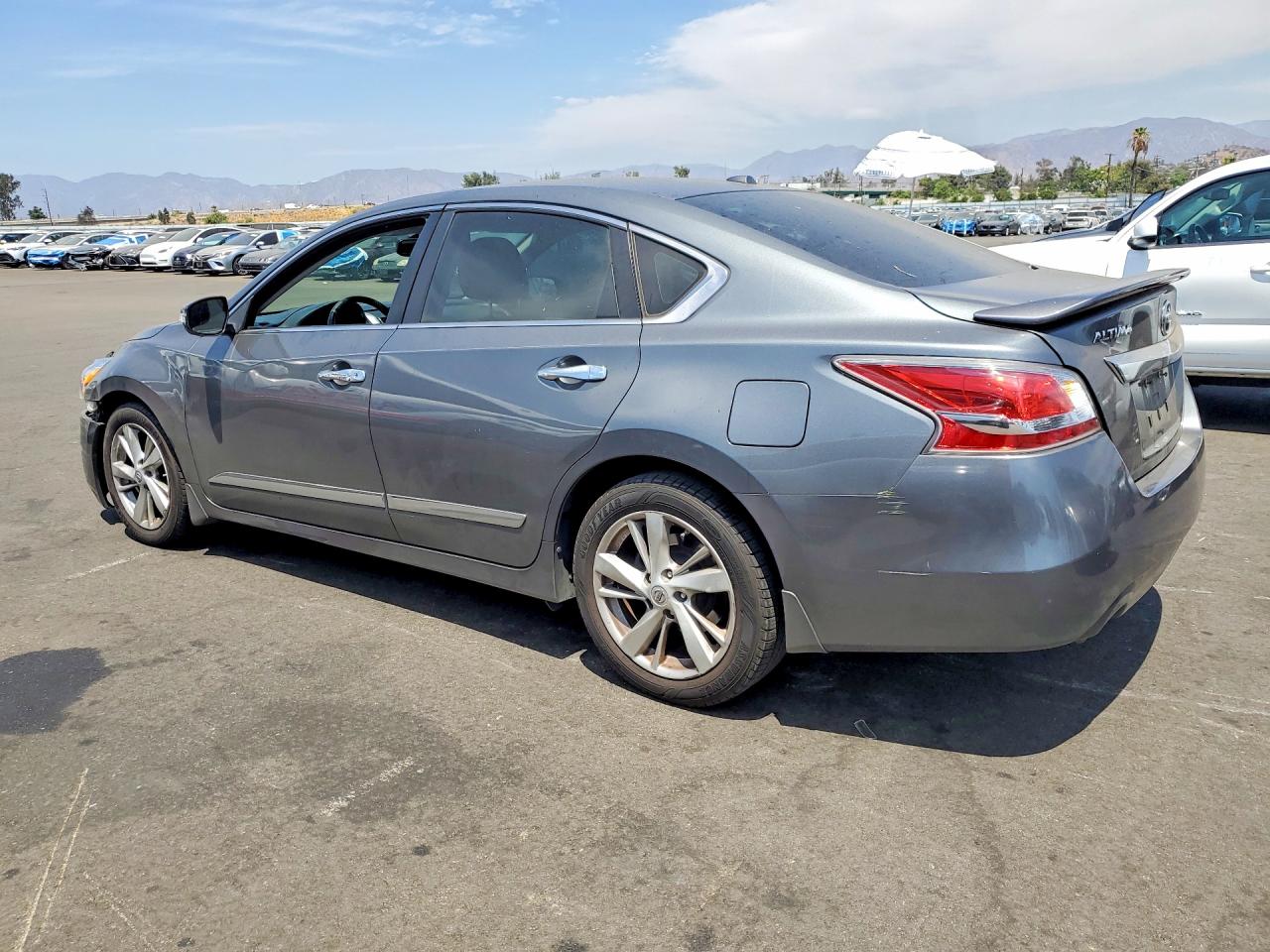 2015 Nissan Altima 2.5 Sl Серебряный vin: 1N4AL3AP2FN404816