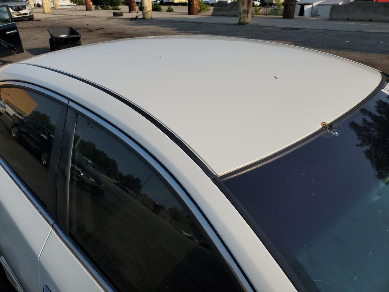 2015 Nissan Altima 2.5 S White vin: 1N4AL3AP2FN405660 Damage: Windshield, Broken, Replacement Required