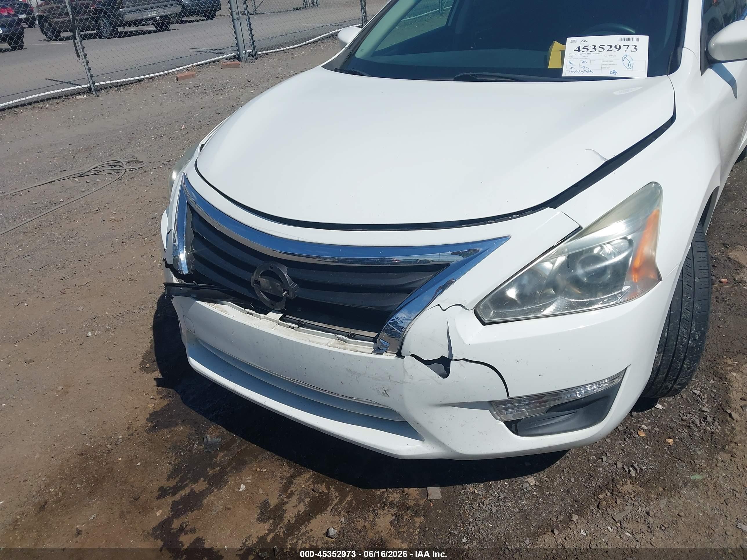 2015 Nissan Altima 2.5 S Белый vin: 1N4AL3AP2FN860394