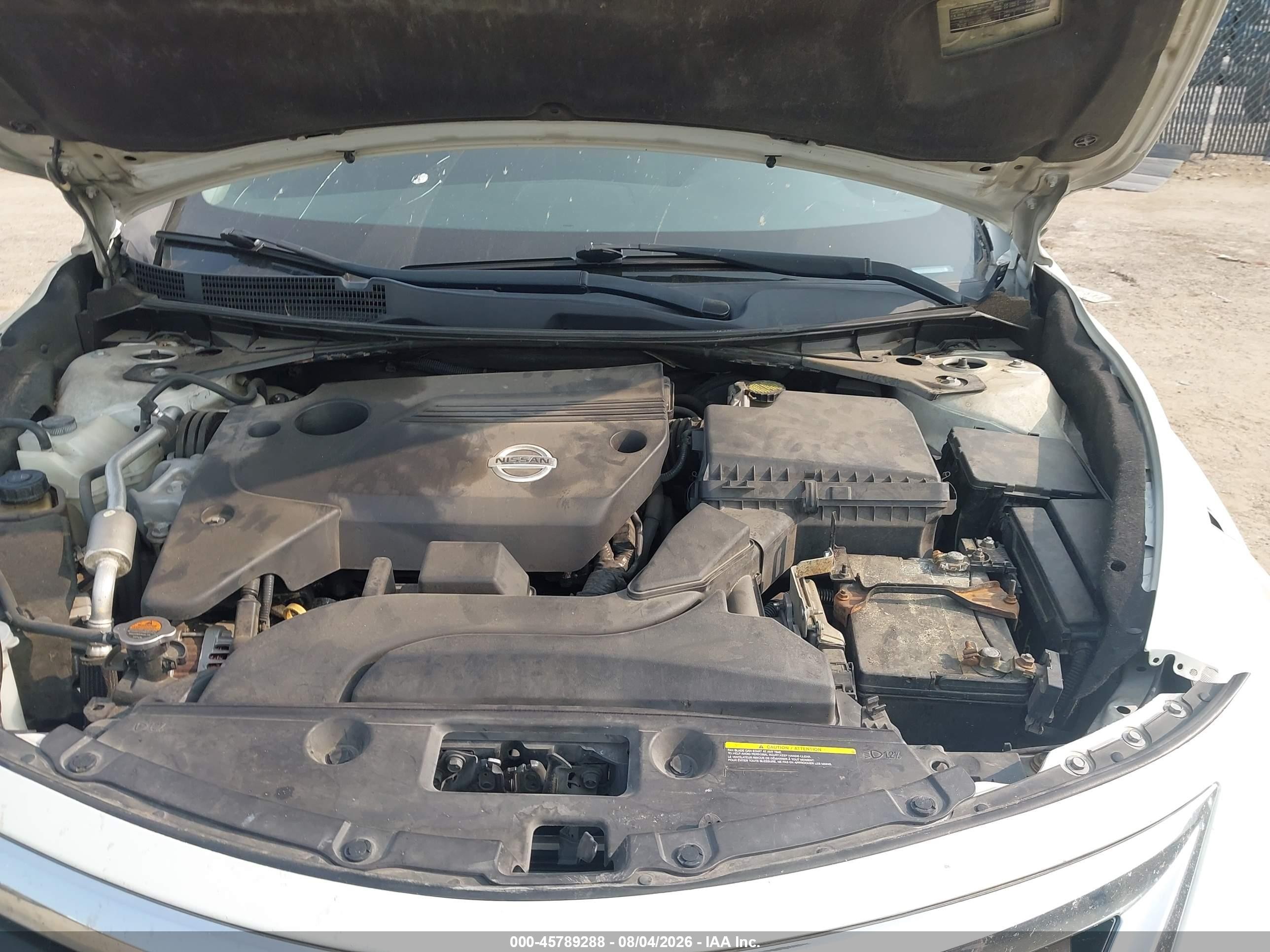 2015 Nissan Altima 2.5 S White vin: 1N4AL3AP2FN880175