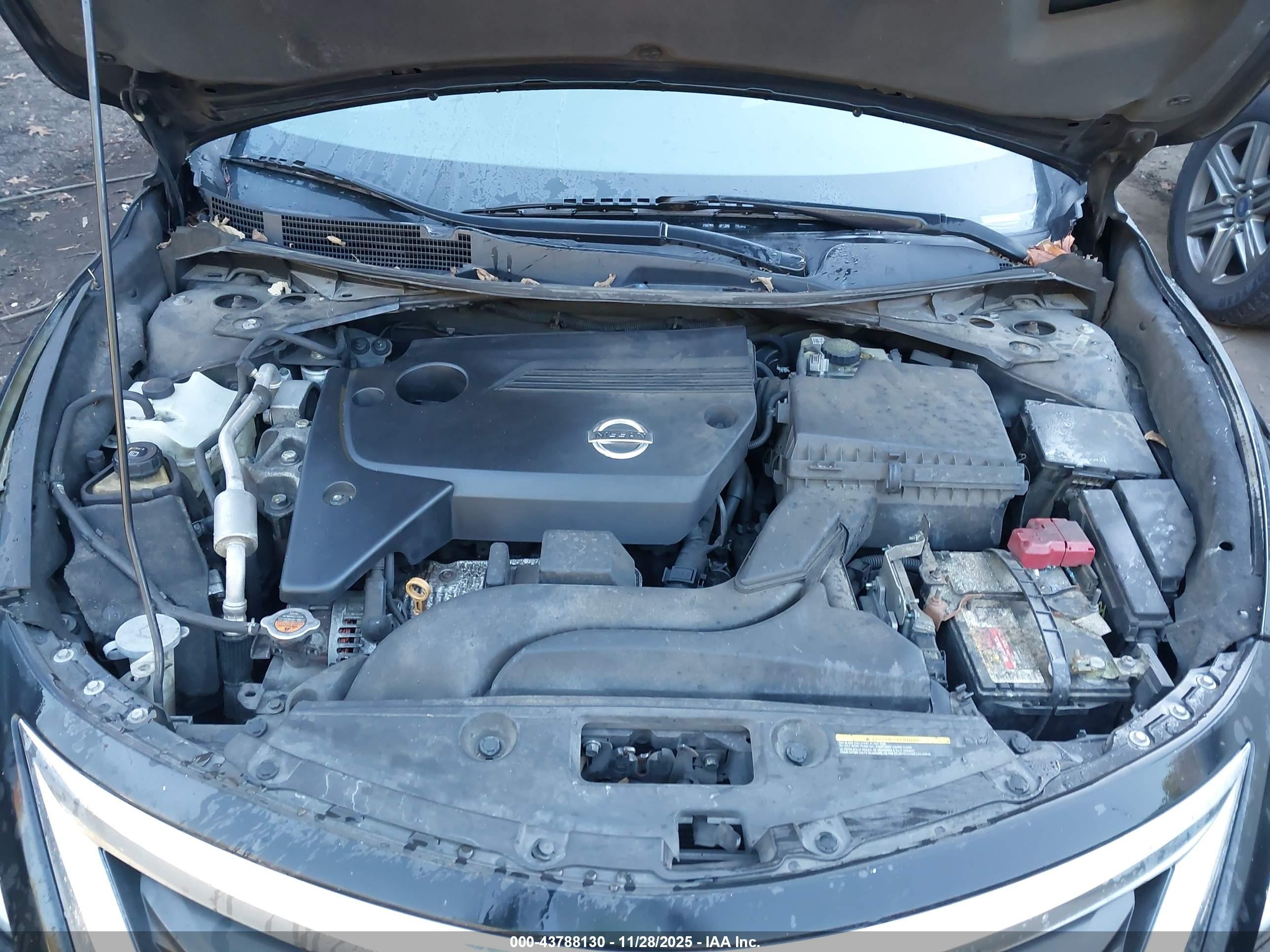 2015 Nissan Altima   Black vin: 1N4AL3AP2FN882377