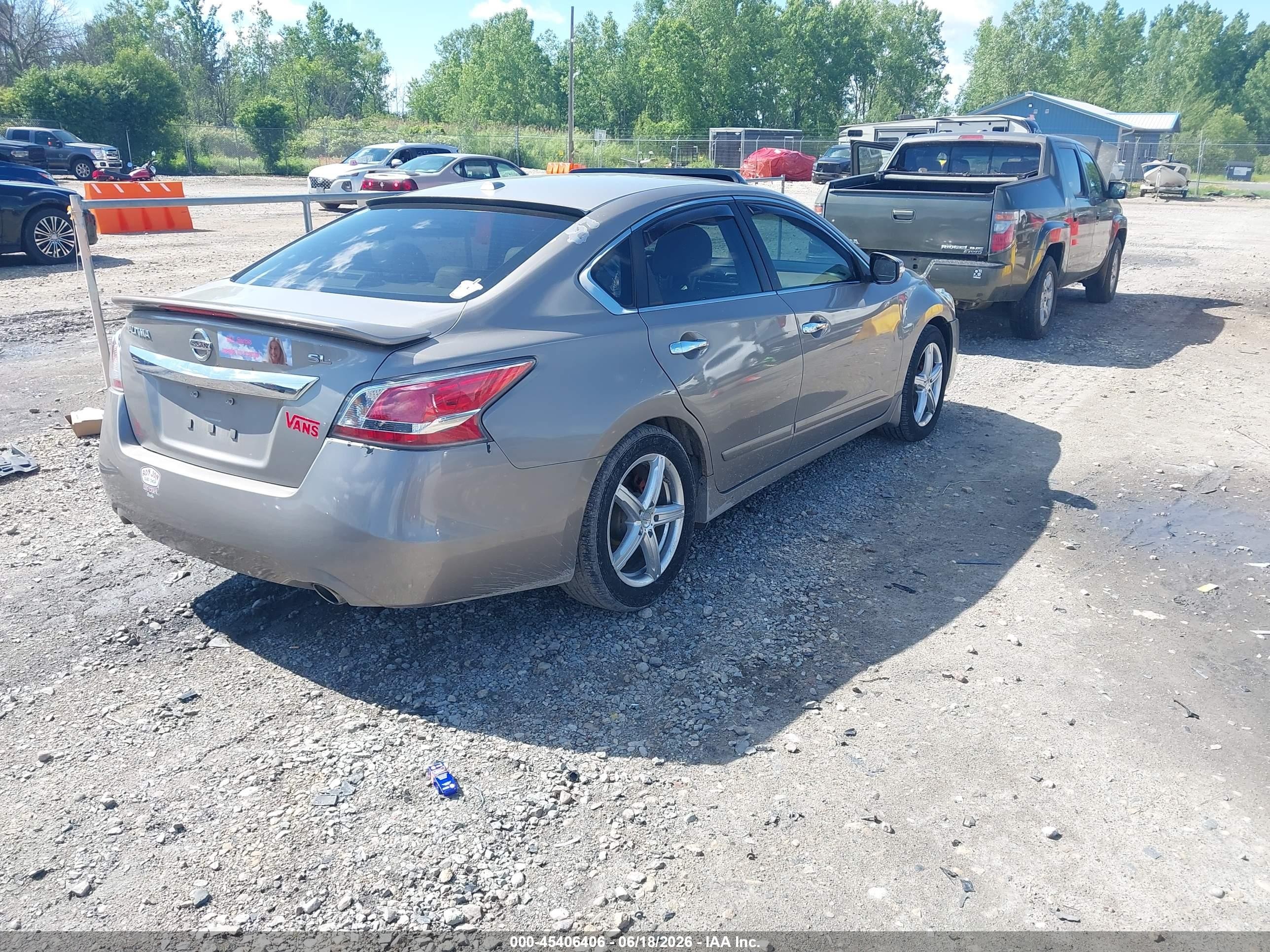 2015 Nissan Altima 2.5 Sl Gold vin: 1N4AL3AP2FN882931