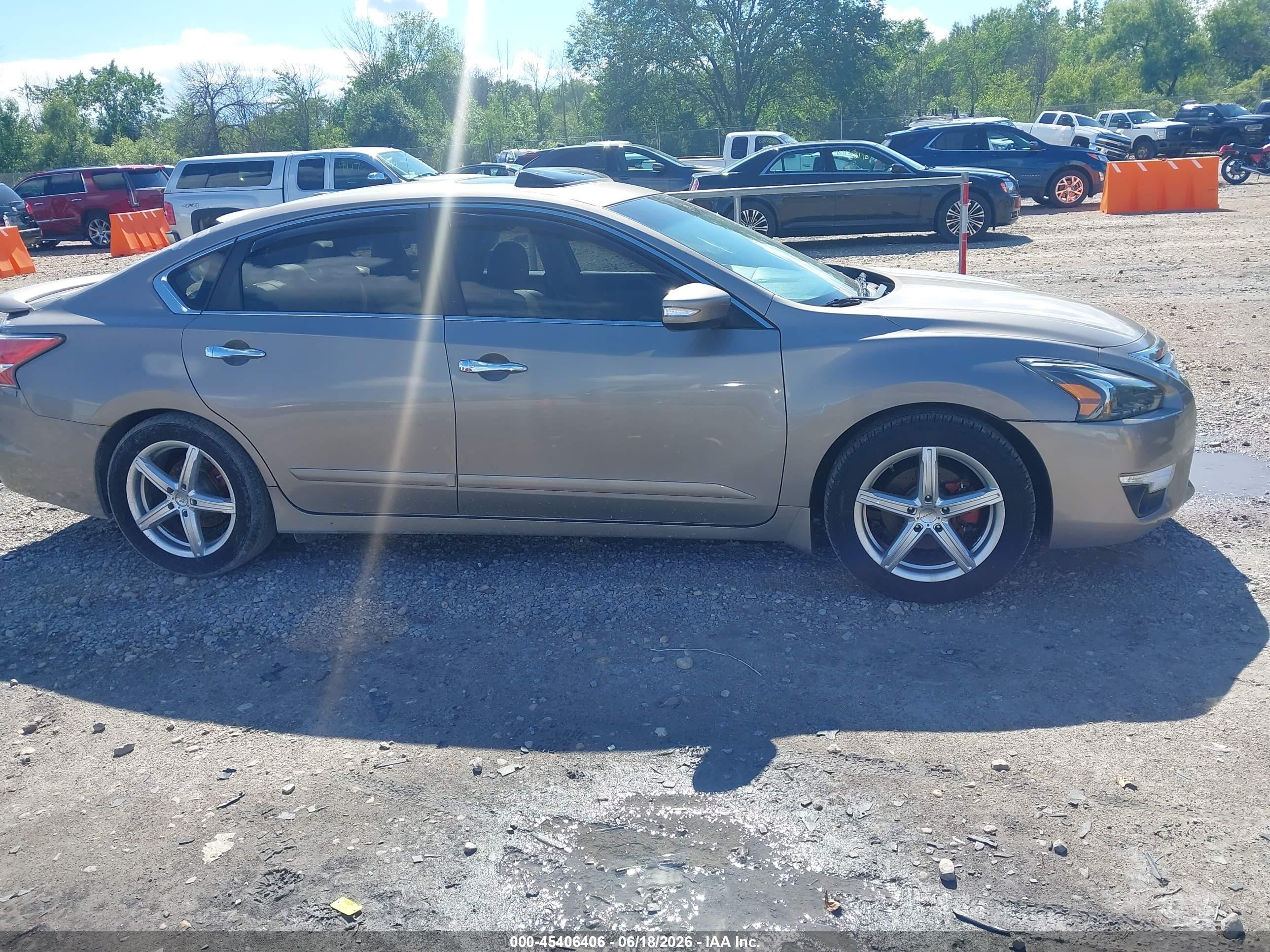 2015 Nissan Altima 2.5 Sl Gold vin: 1N4AL3AP2FN882931