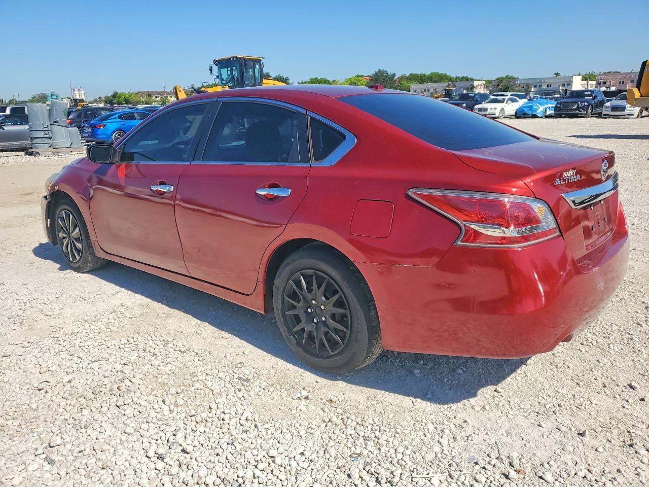 2015 Nissan Altima 2.5 S Red vin: 1N4AL3AP2FN886302