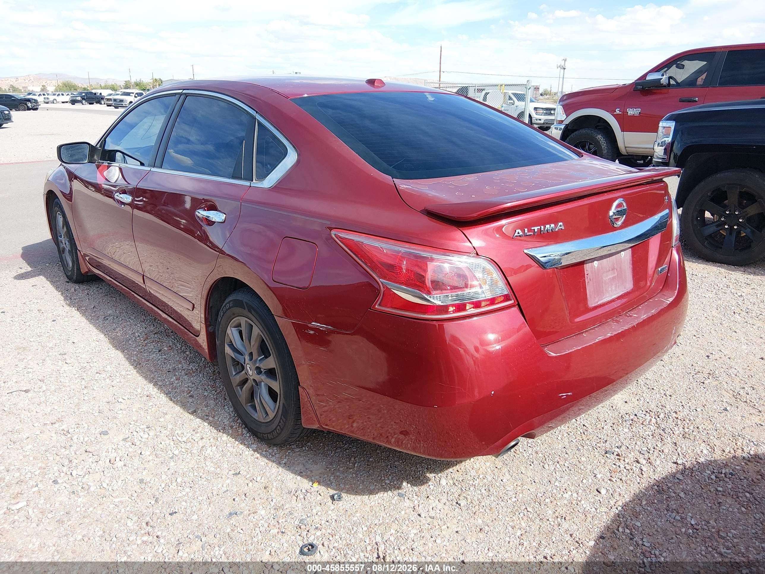 2015 Nissan Altima 2.5 S Red vin: 1N4AL3AP2FN898501