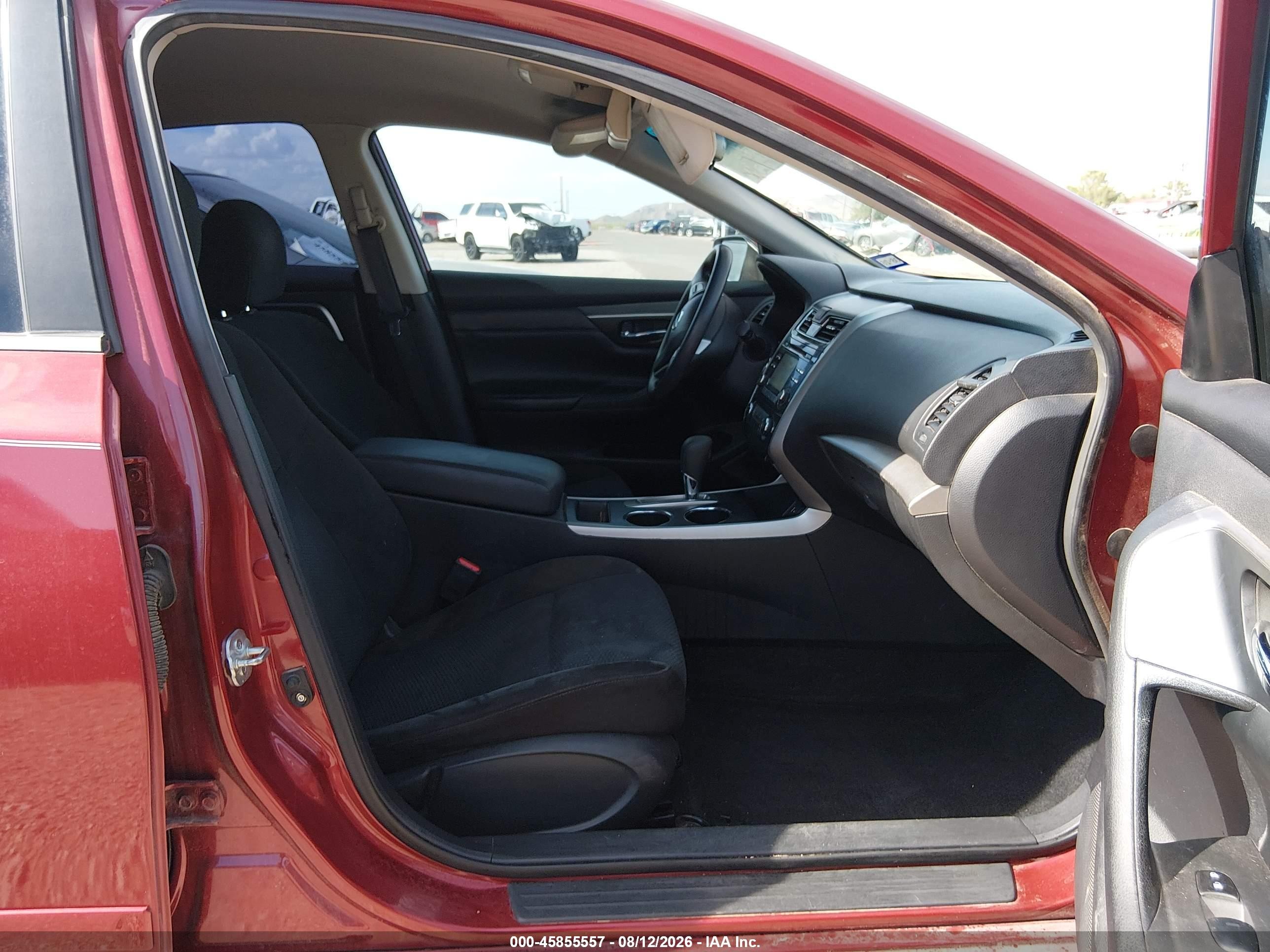 2015 Nissan Altima 2.5 S Red vin: 1N4AL3AP2FN898501