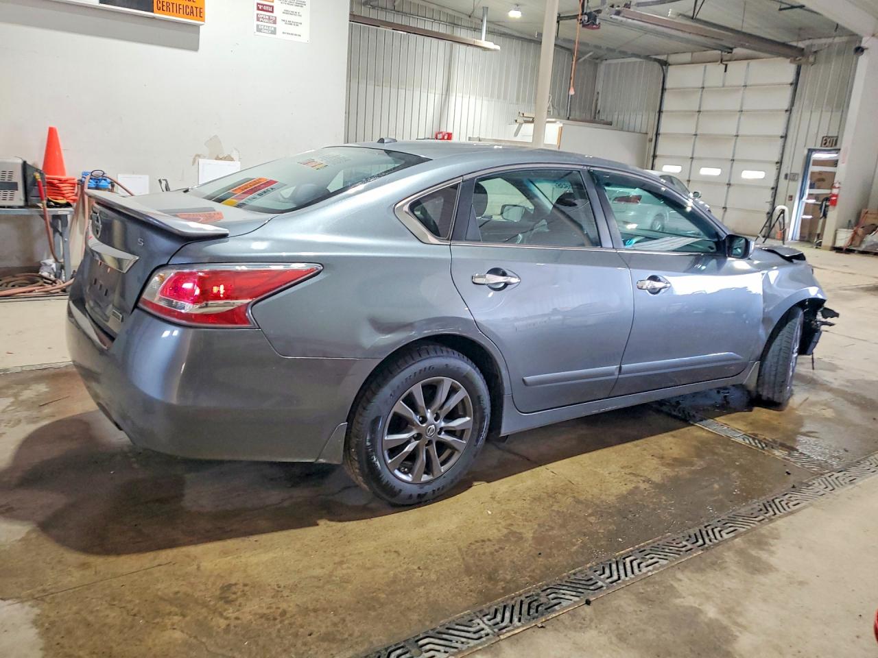 2015 Nissan Altima 2.5 S Gray vin: 1N4AL3AP2FN902899