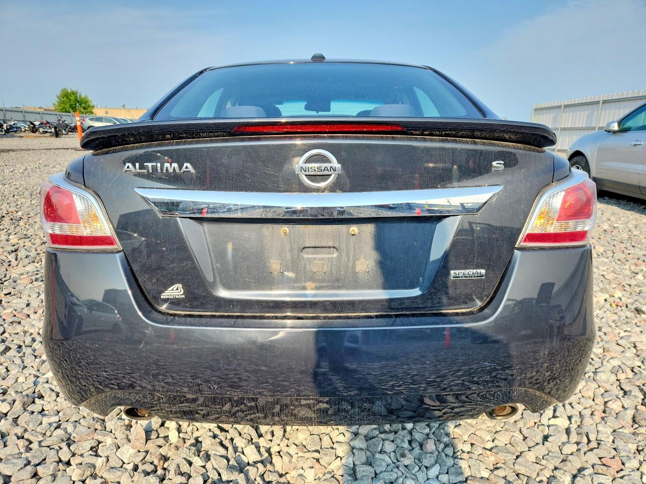 2015 Nissan Altima 2.5 S Charcoal vin: 1N4AL3AP2FN906807