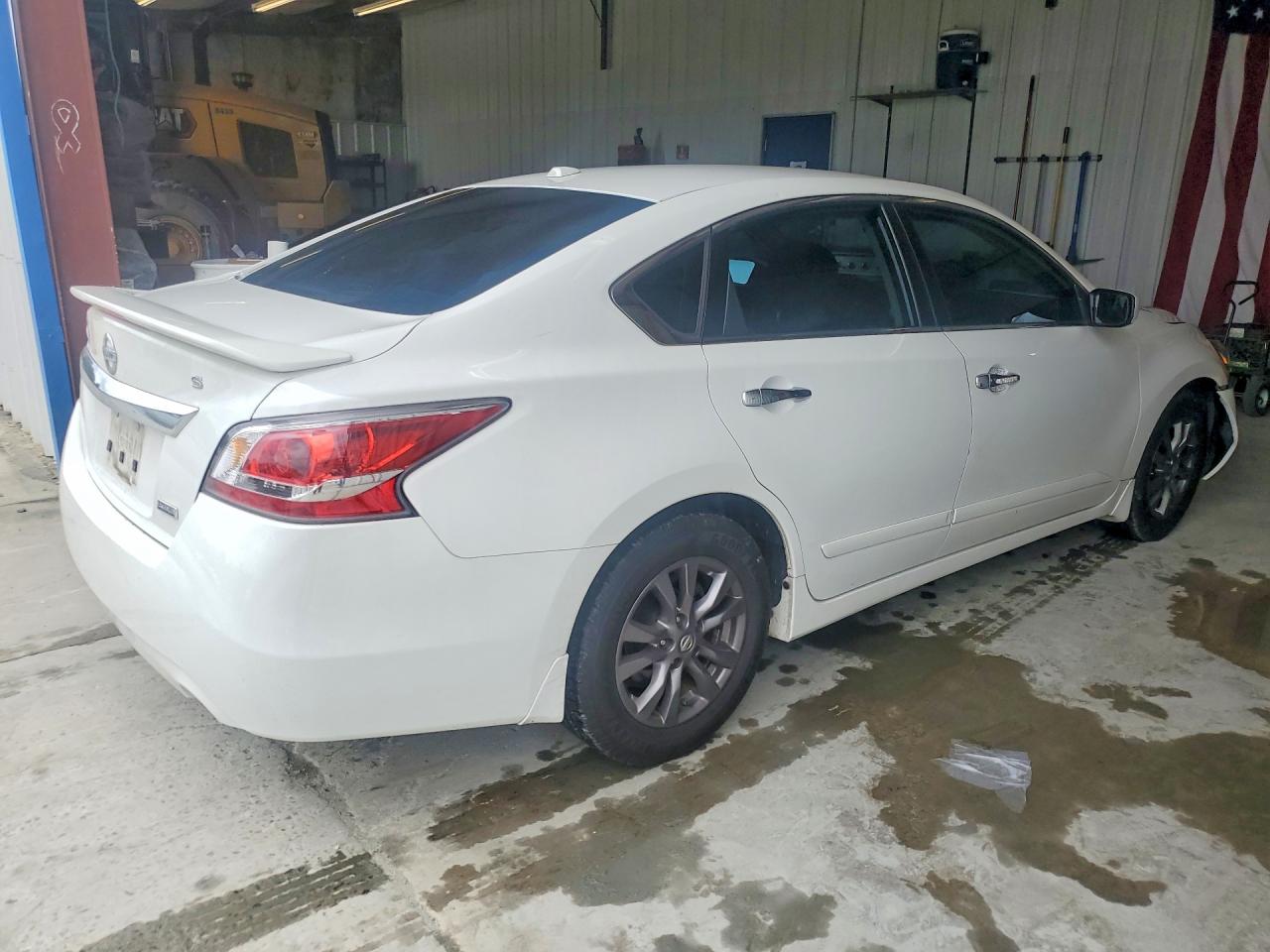 2015 Nissan Altima 2.5 S White vin: 1N4AL3AP2FN909674