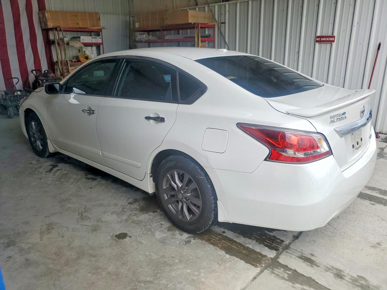 2015 Nissan Altima 2.5 S White vin: 1N4AL3AP2FN909674