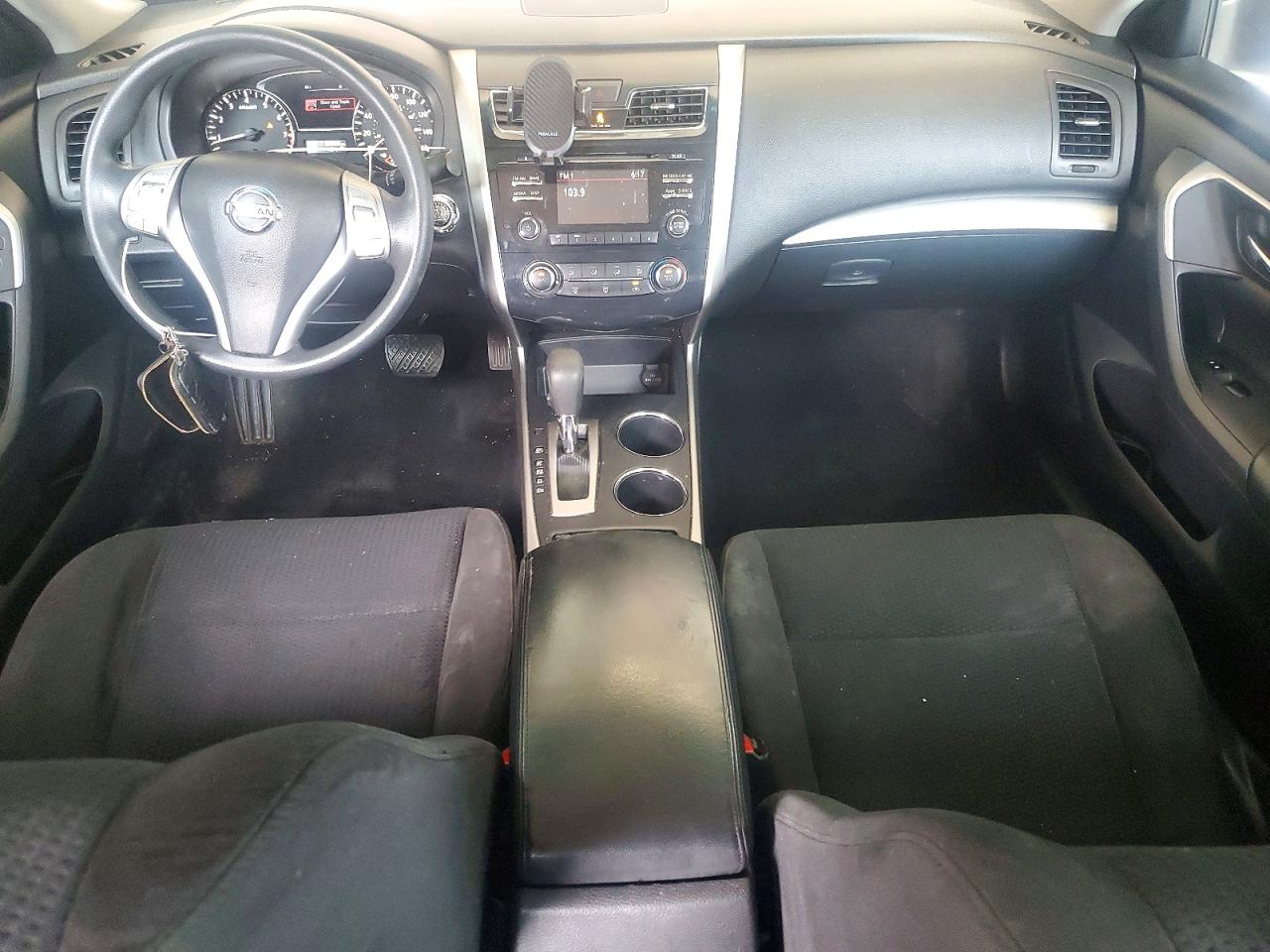 2015 Nissan Altima 2.5 S White vin: 1N4AL3AP2FN909674