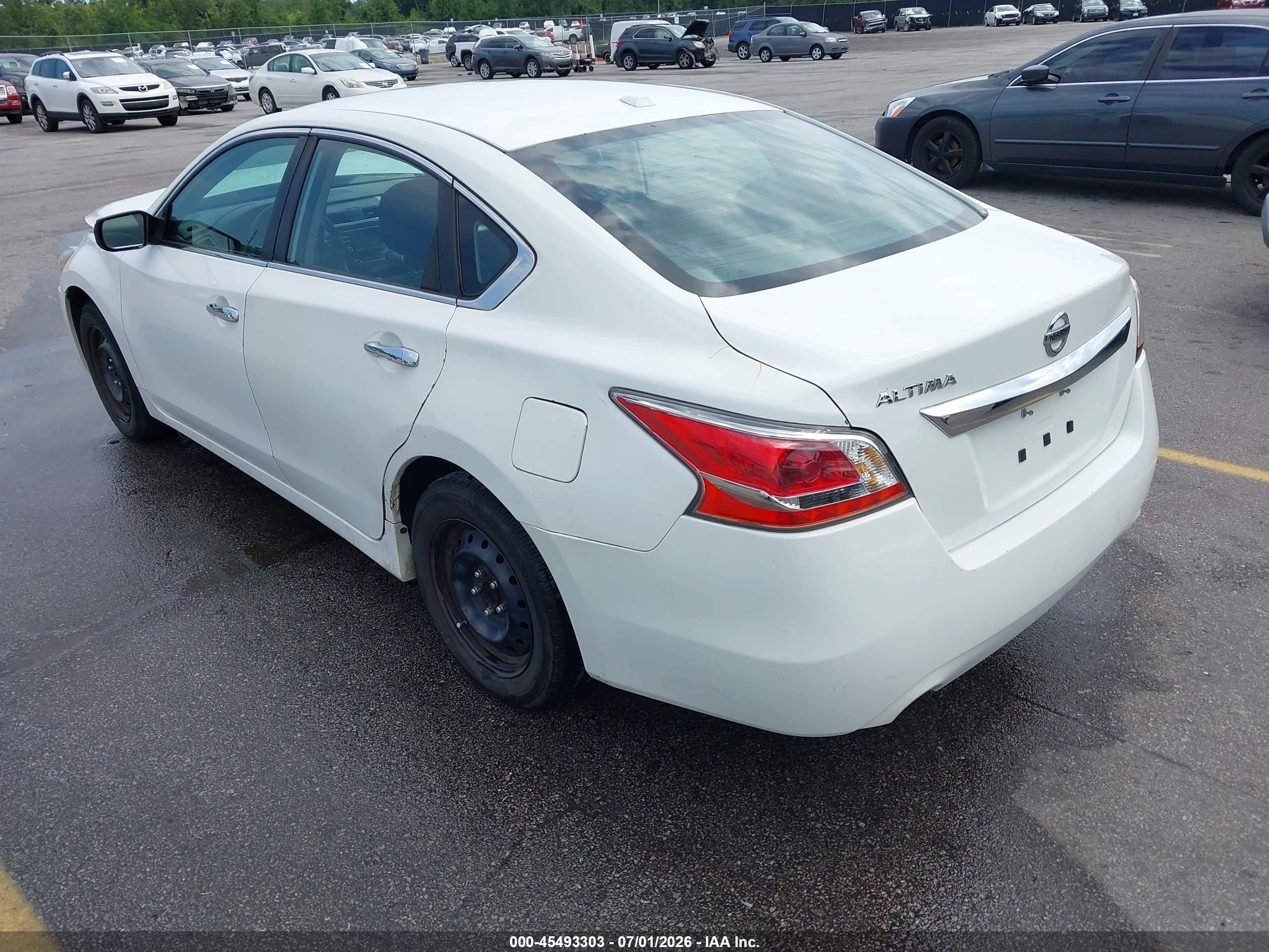 2015 Nissan Altima 2.5 S White vin: 1N4AL3AP2FN913904
