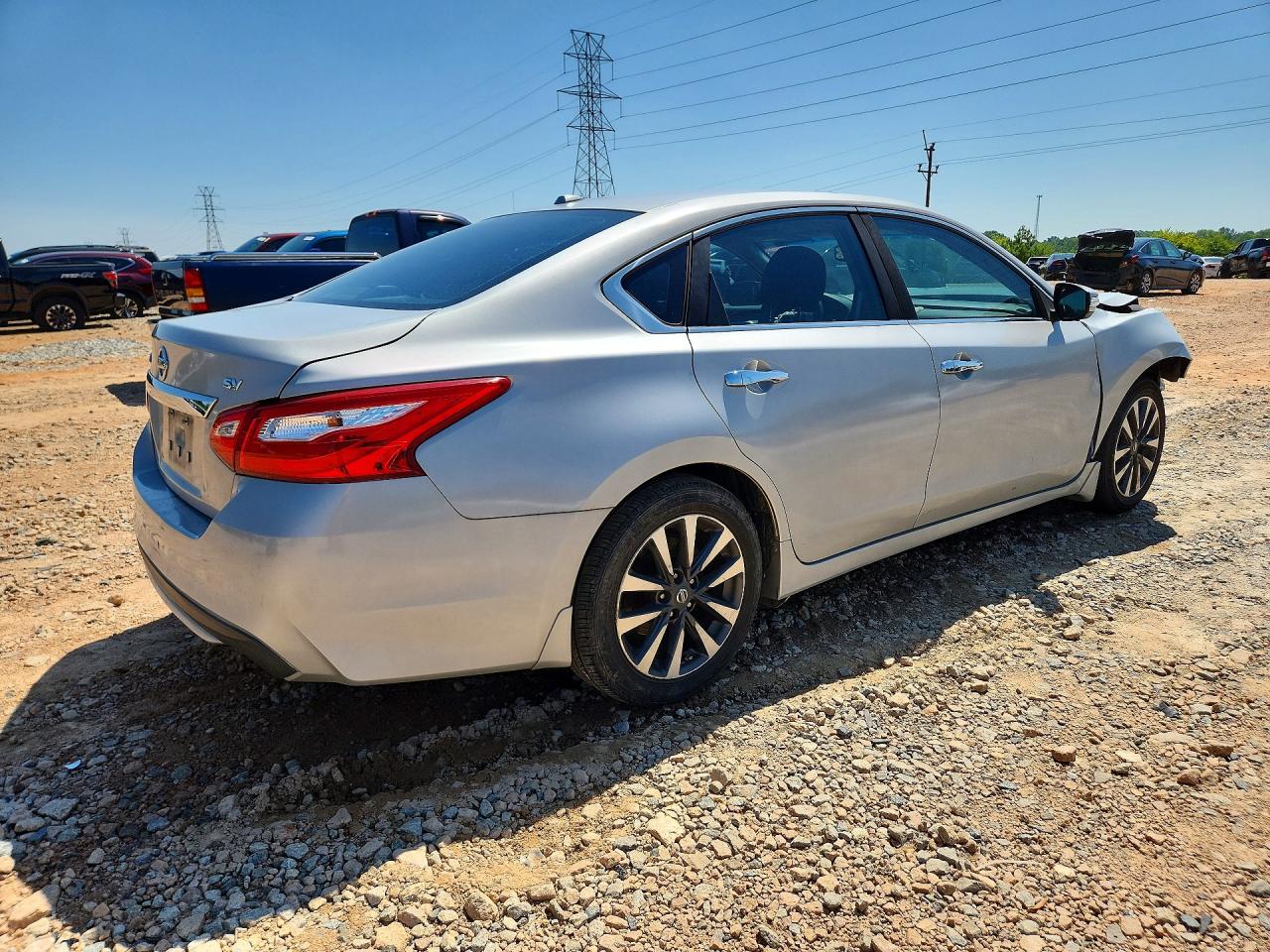 2016 Nissan Altima 2.5 Sv Silver vin: 1N4AL3AP2GC137397