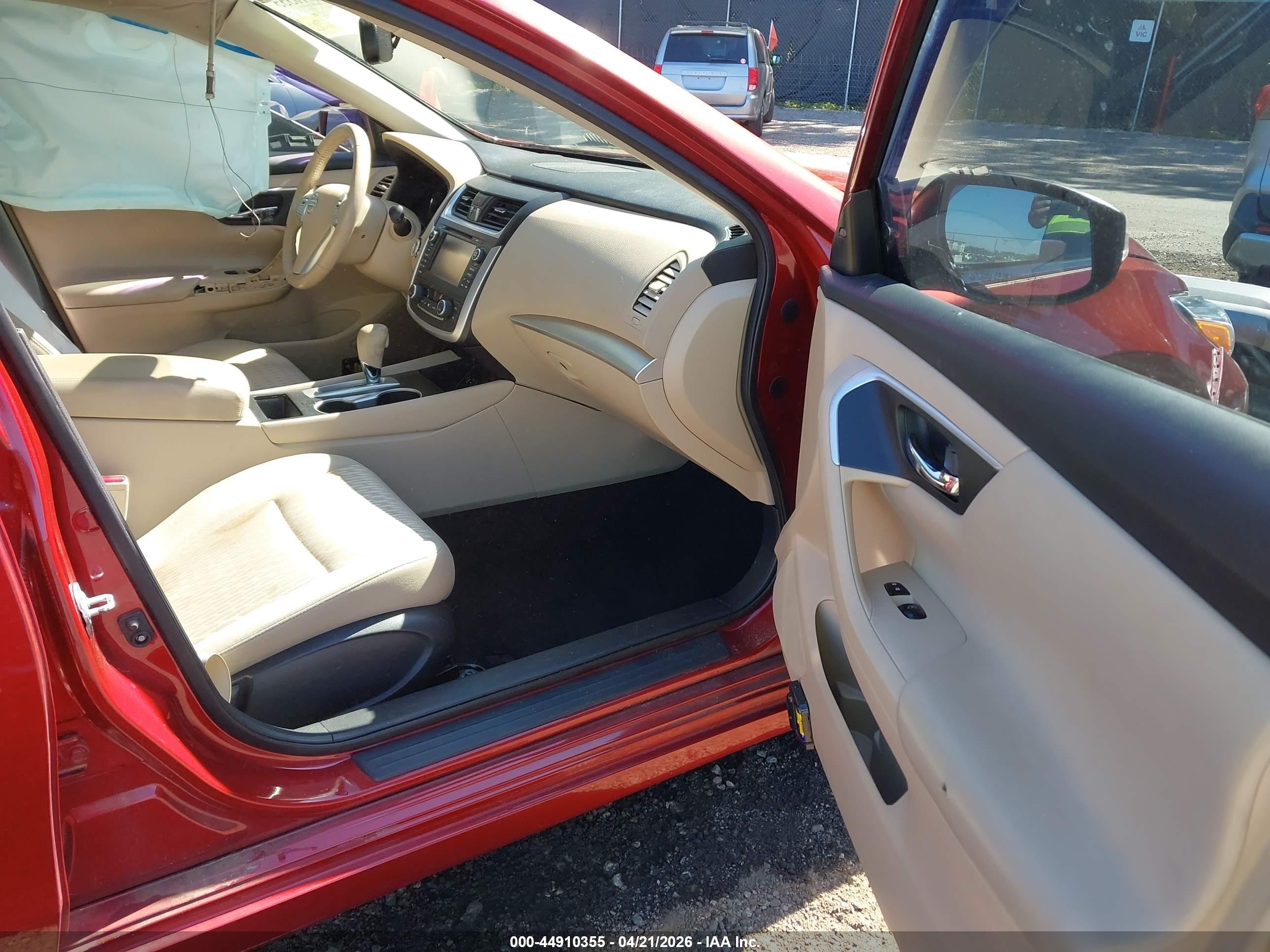 2016 Nissan Altima 2.5 Sv Red vin: 1N4AL3AP2GC158248