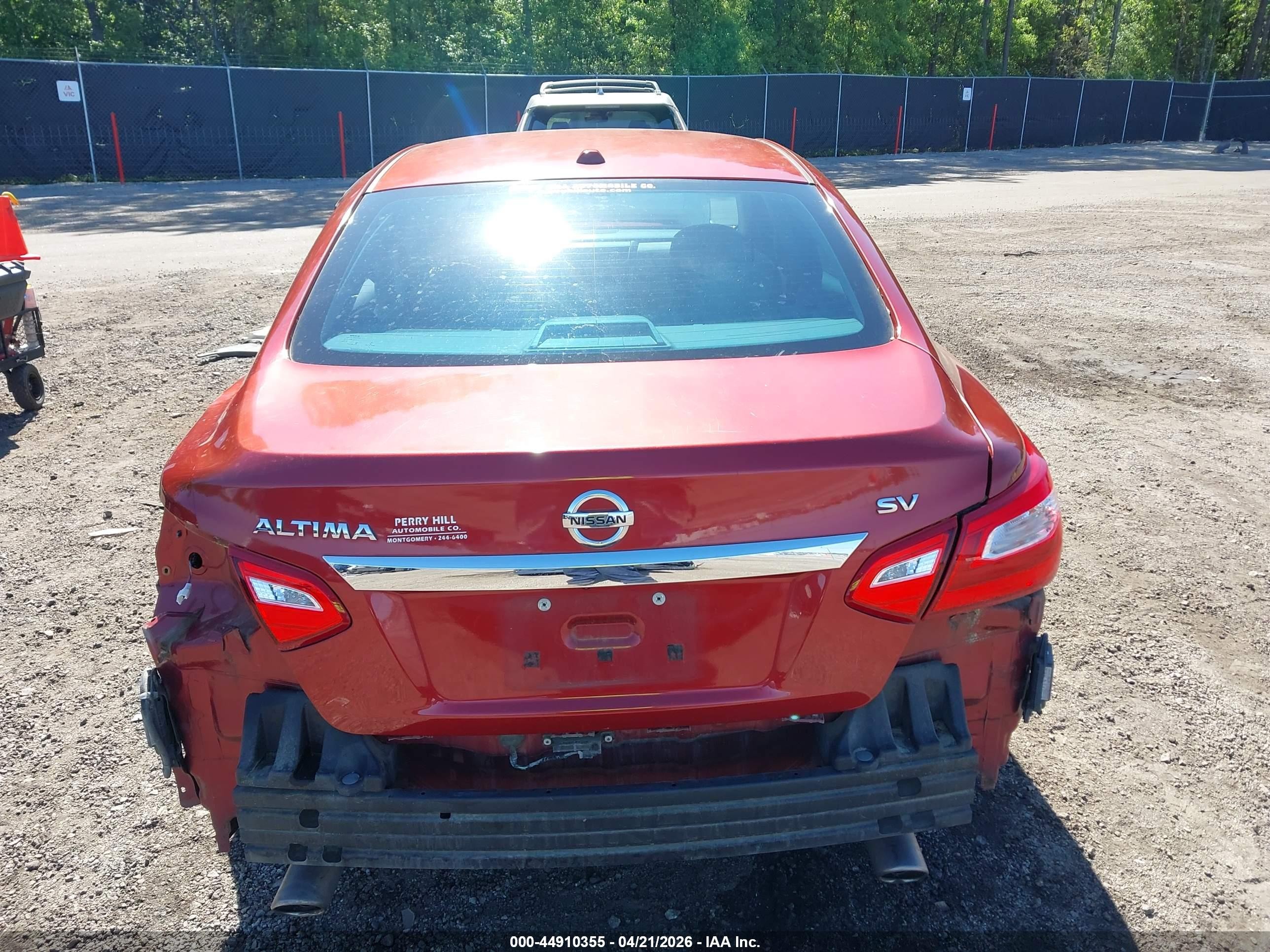 2016 Nissan Altima 2.5 Sv Red vin: 1N4AL3AP2GC158248