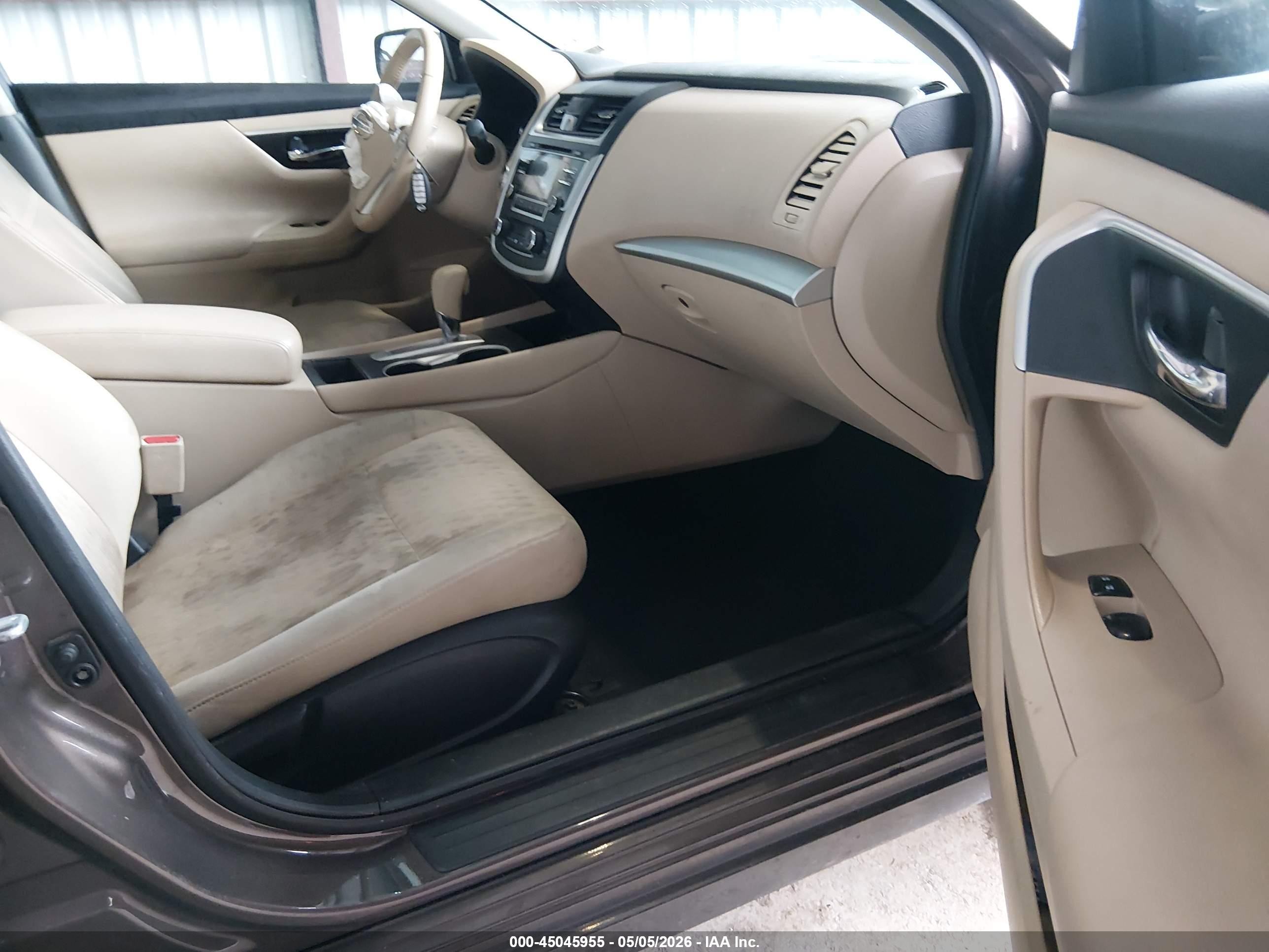 2016 Nissan Altima 2.5/2.5 S/2.5 Sl/2.5 Sr/2.5 Sv Brown vin: 1N4AL3AP2GC191976